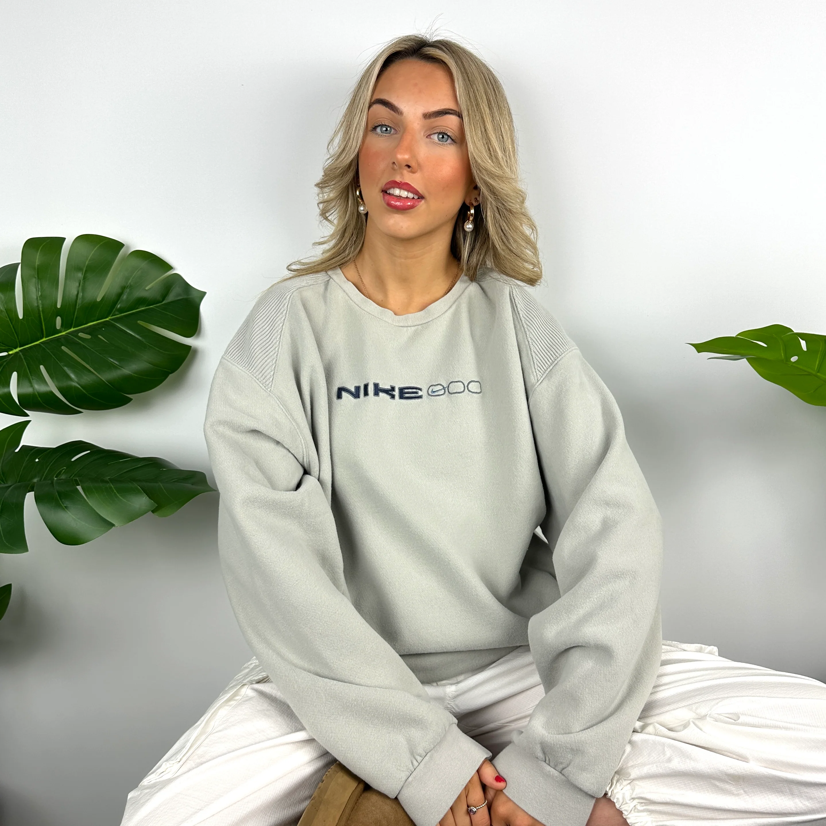 Nike Grey Embroidered Spell Out Sweatshirt (XL) - Image 2