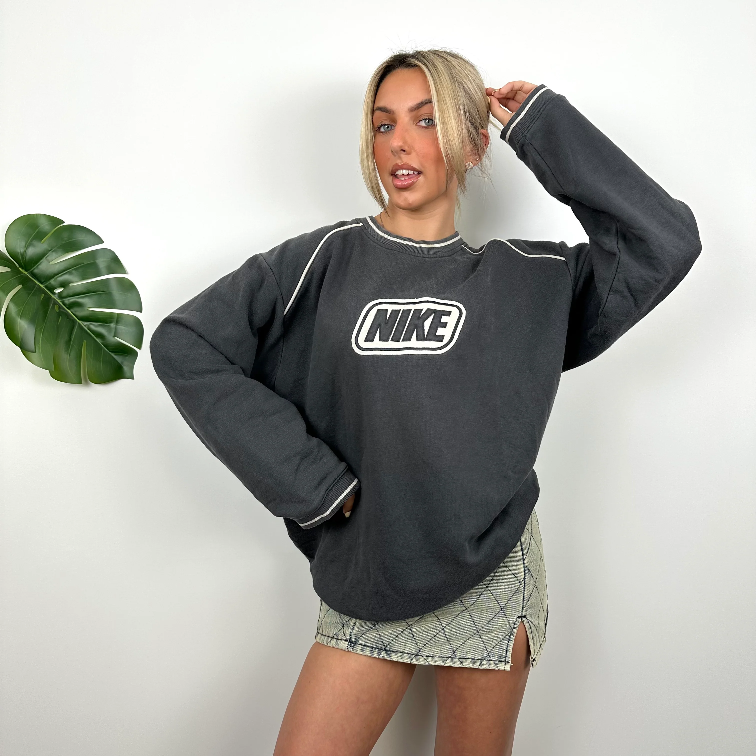 Nike Grey Embroidered Spell Out Sweatshirt (XL) - Image 4