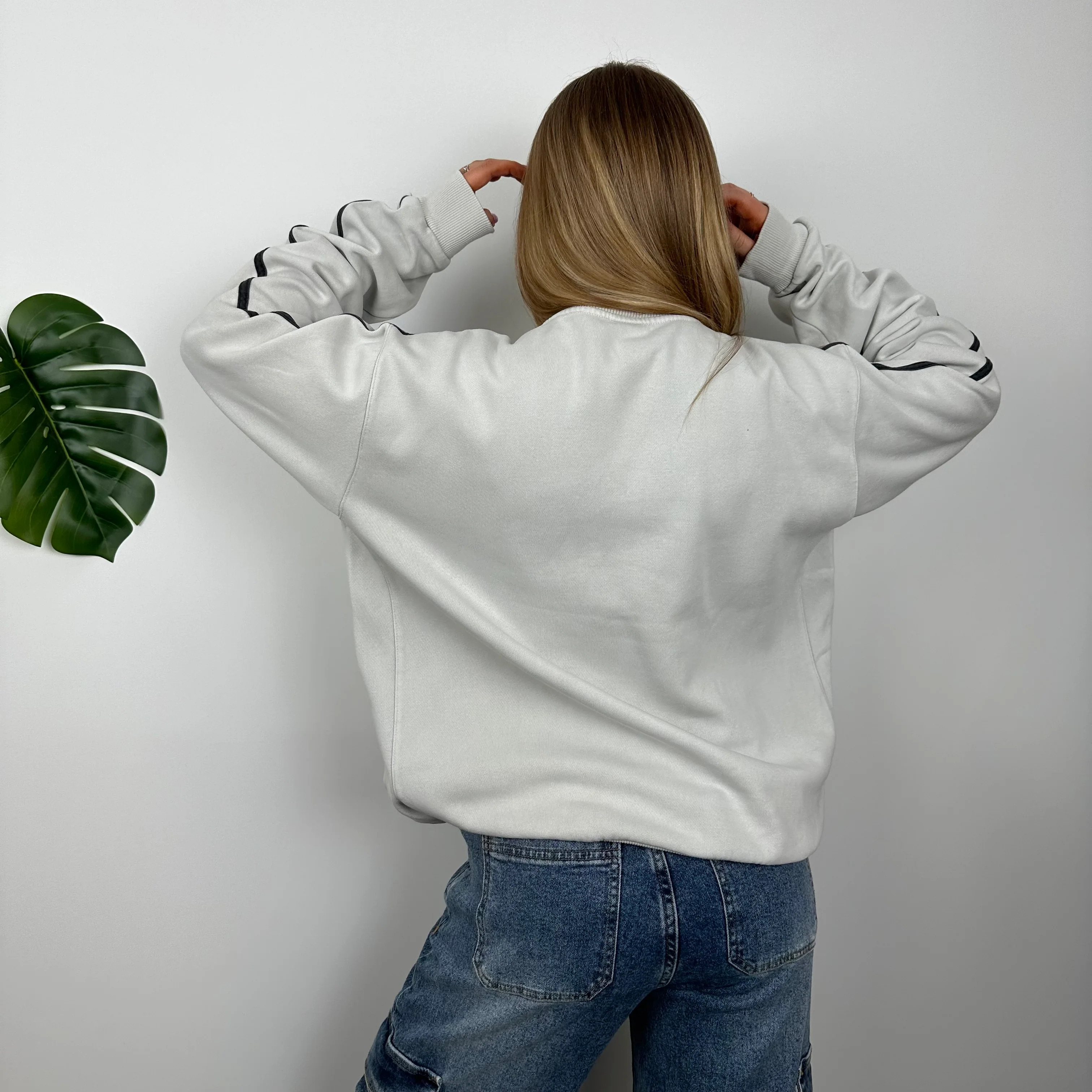 Nike Grey Embroidered Spell Out Sweatshirt (L) - Image 5