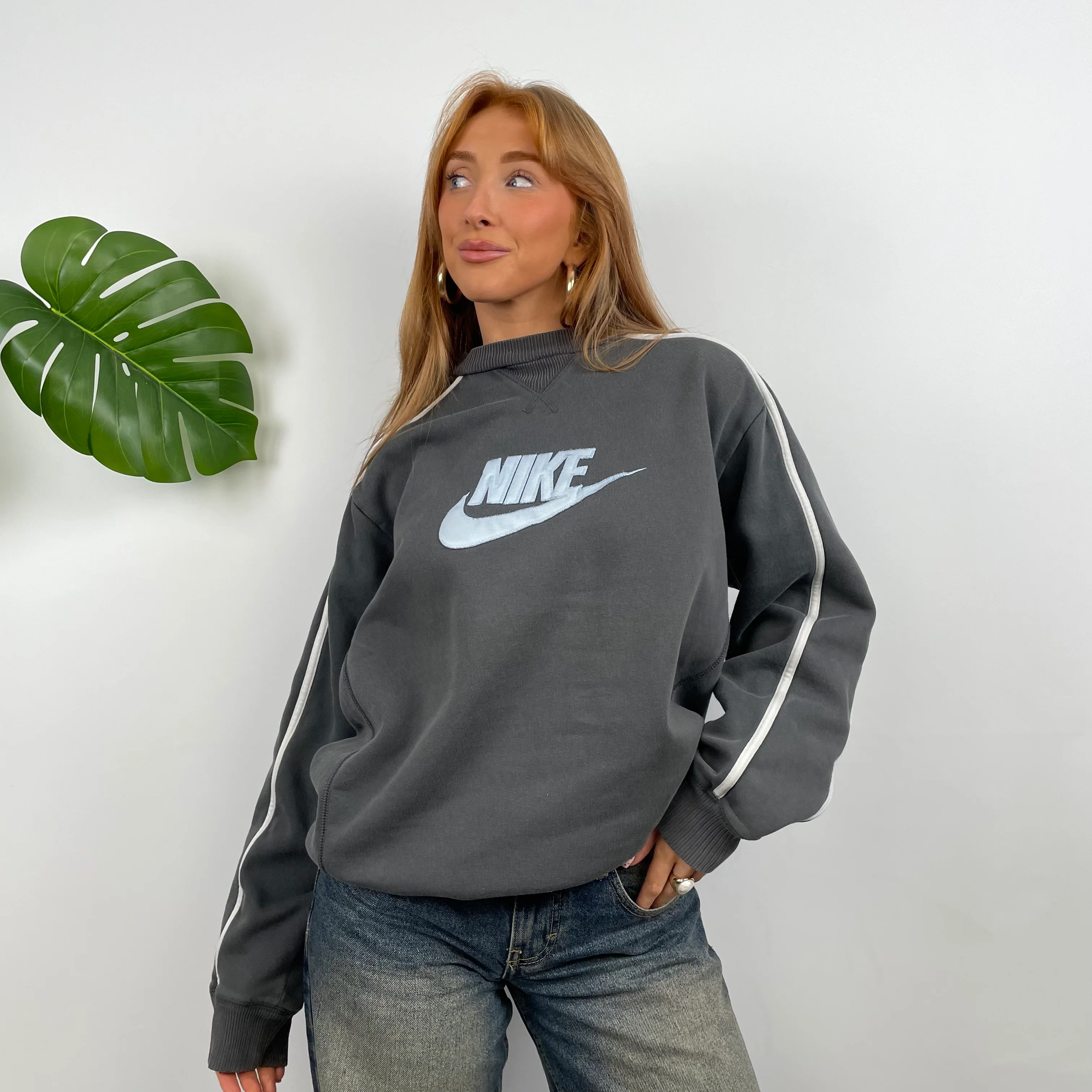 Nike Grey Embroidered Spell Out Sweatshirt (M)