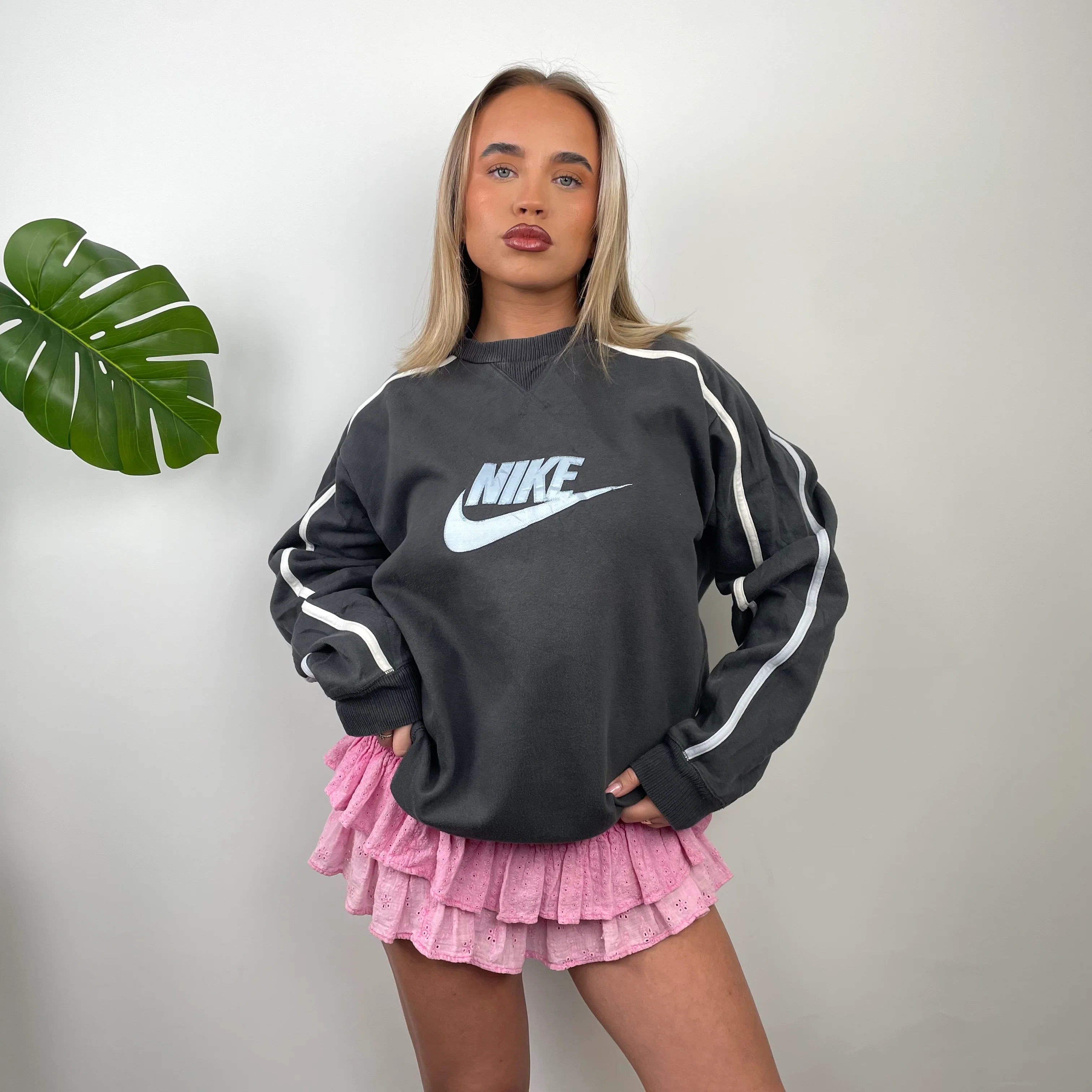 Nike Grey Embroidered Spell Out Sweatshirt (L)