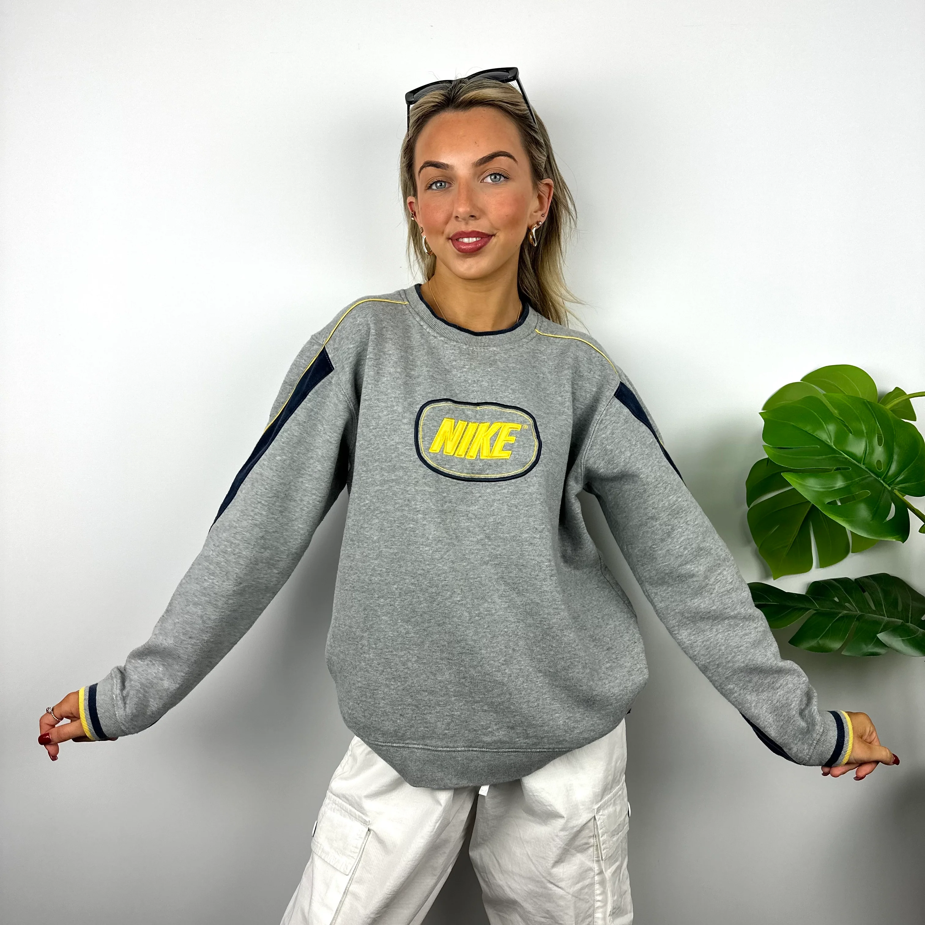 Nike Grey Embroidered Spell Out Sweatshirt (L)