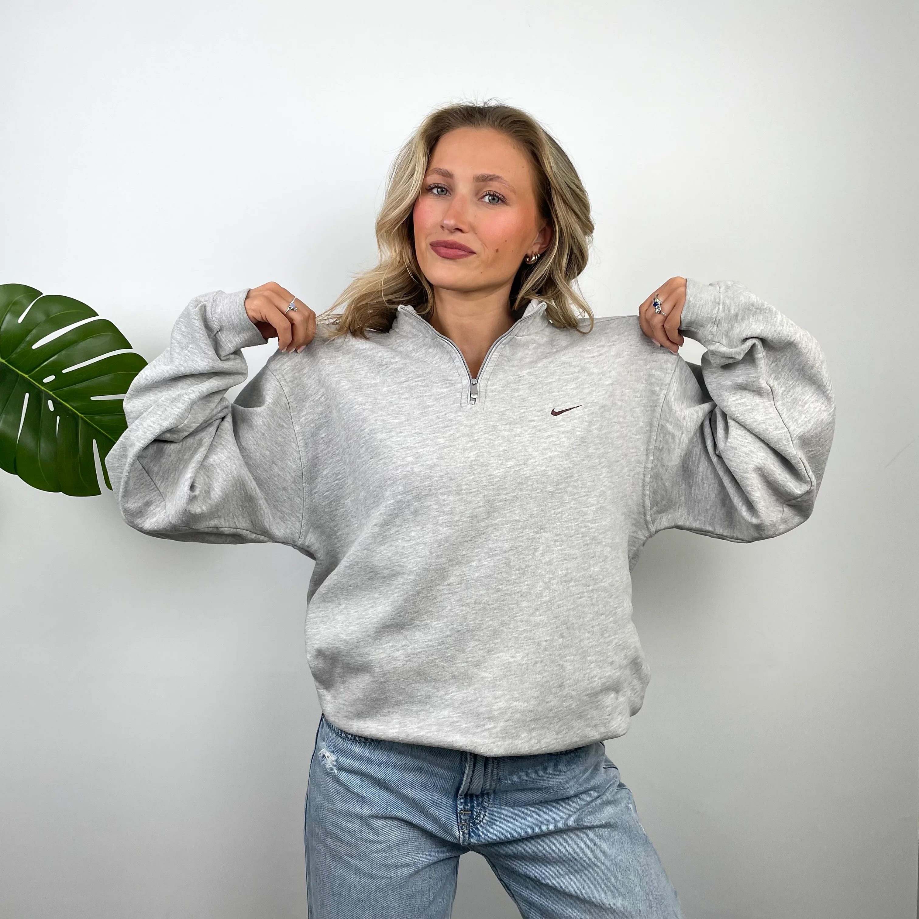 Nike Grey Embroidered Swoosh Quarter Zip Sweatshirt (M) - Image 6