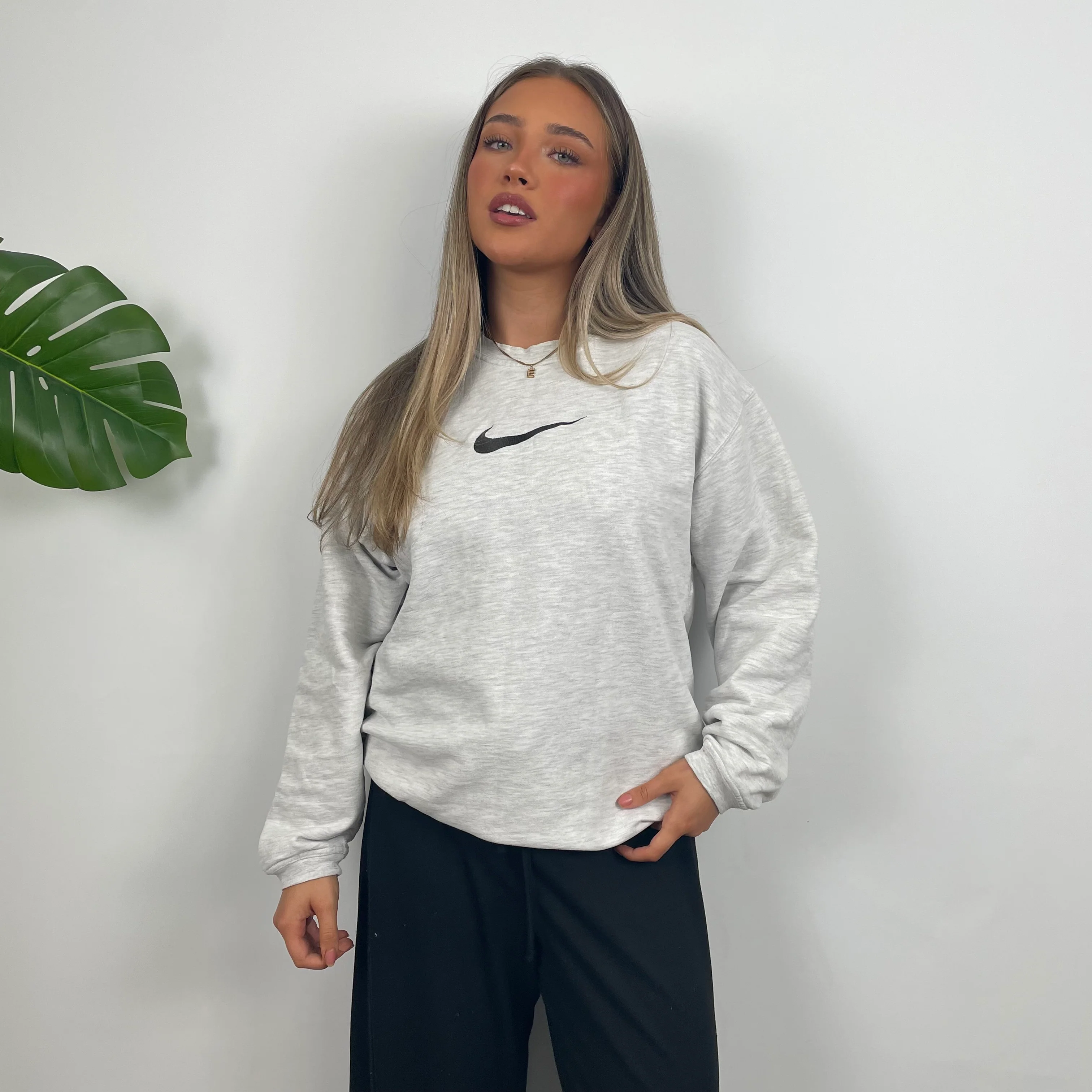 Nike Grey Embroidered Swoosh Sweatshirt (M) - Image 3