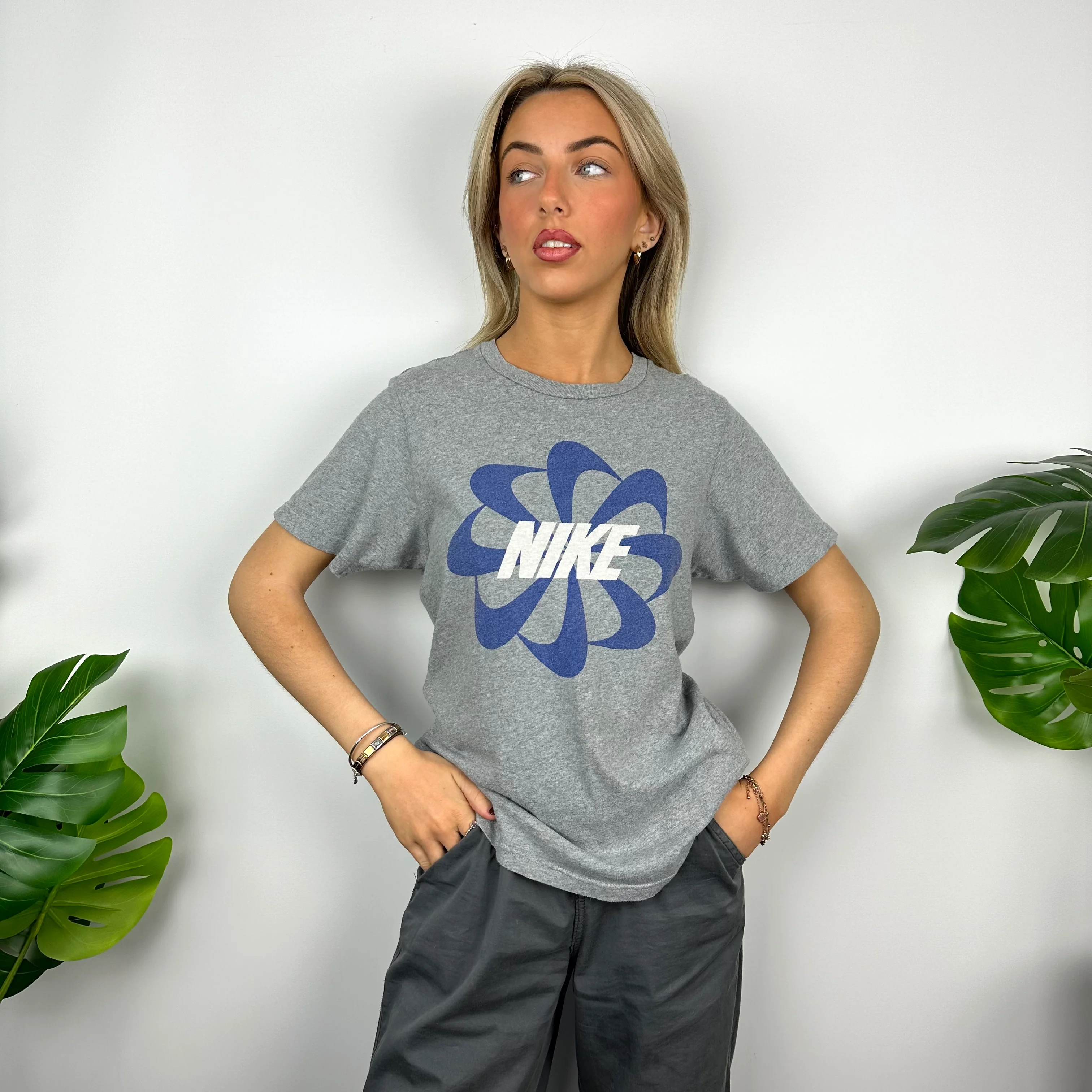 Nike Grey Spell Out T Shirt (S) - Image 2