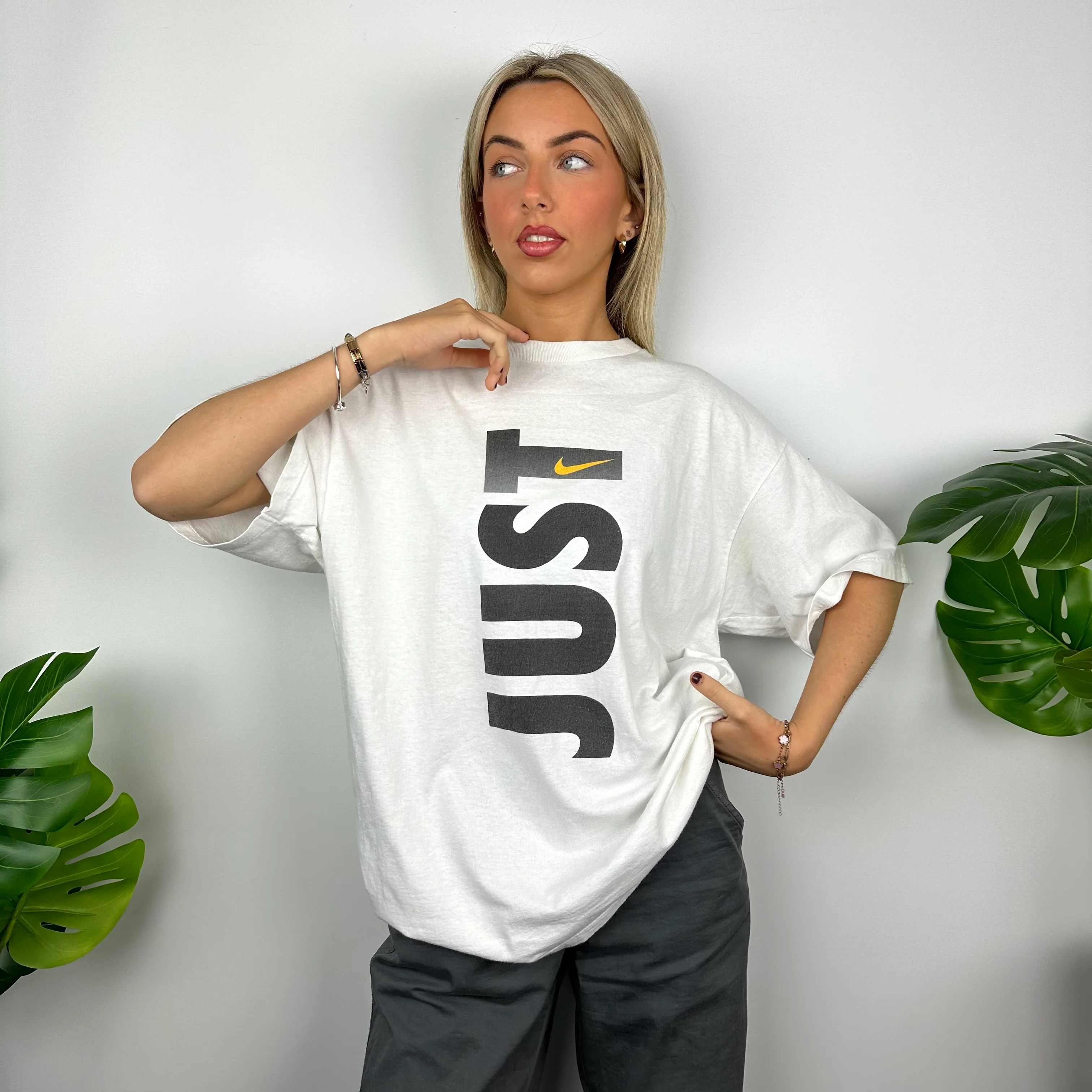 Nike Just Do It RARE White Graphic Spell Out T Shirt (M) - Image 5