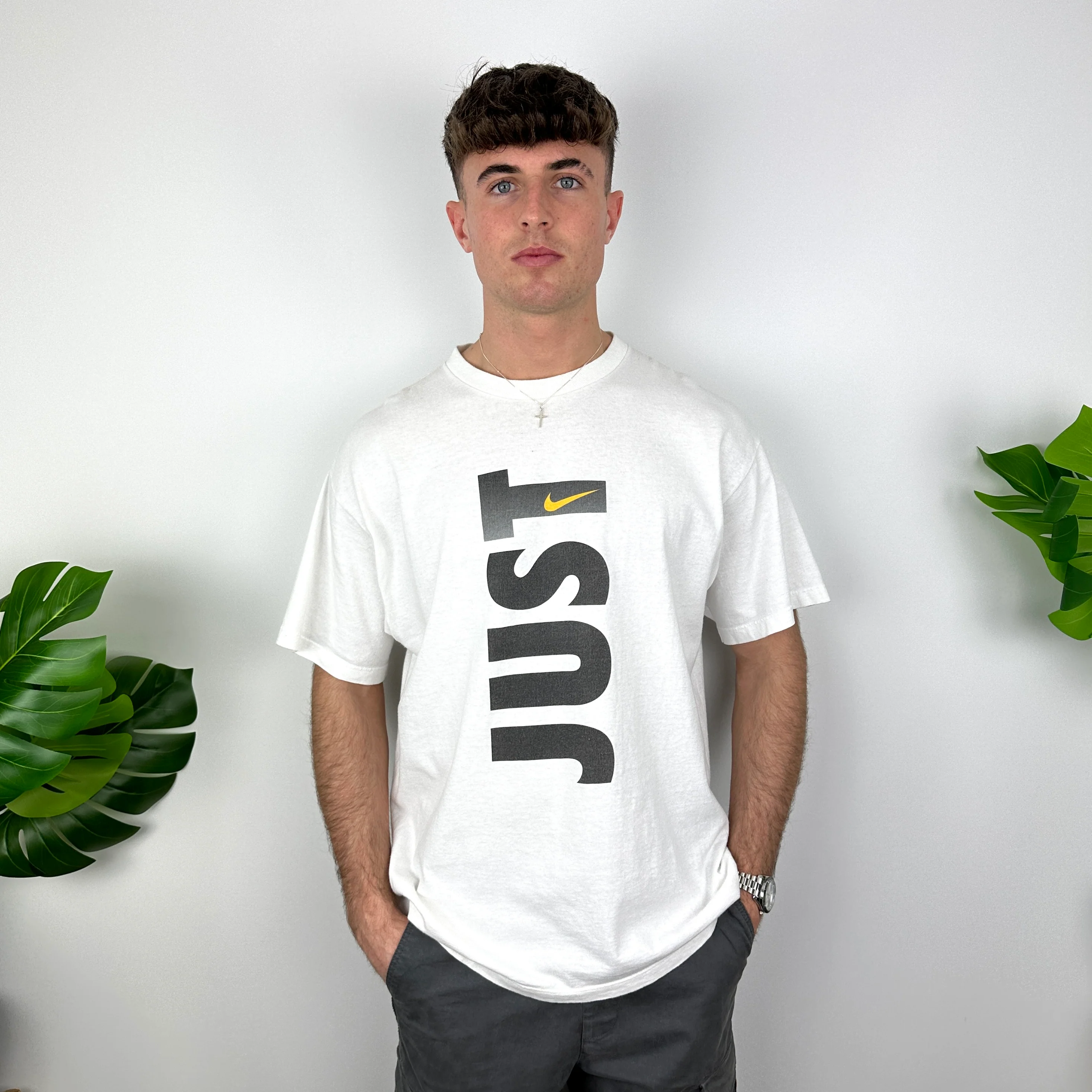 Nike Just Do It White Graphic Spell Out T Shirt (L) - Image 2
