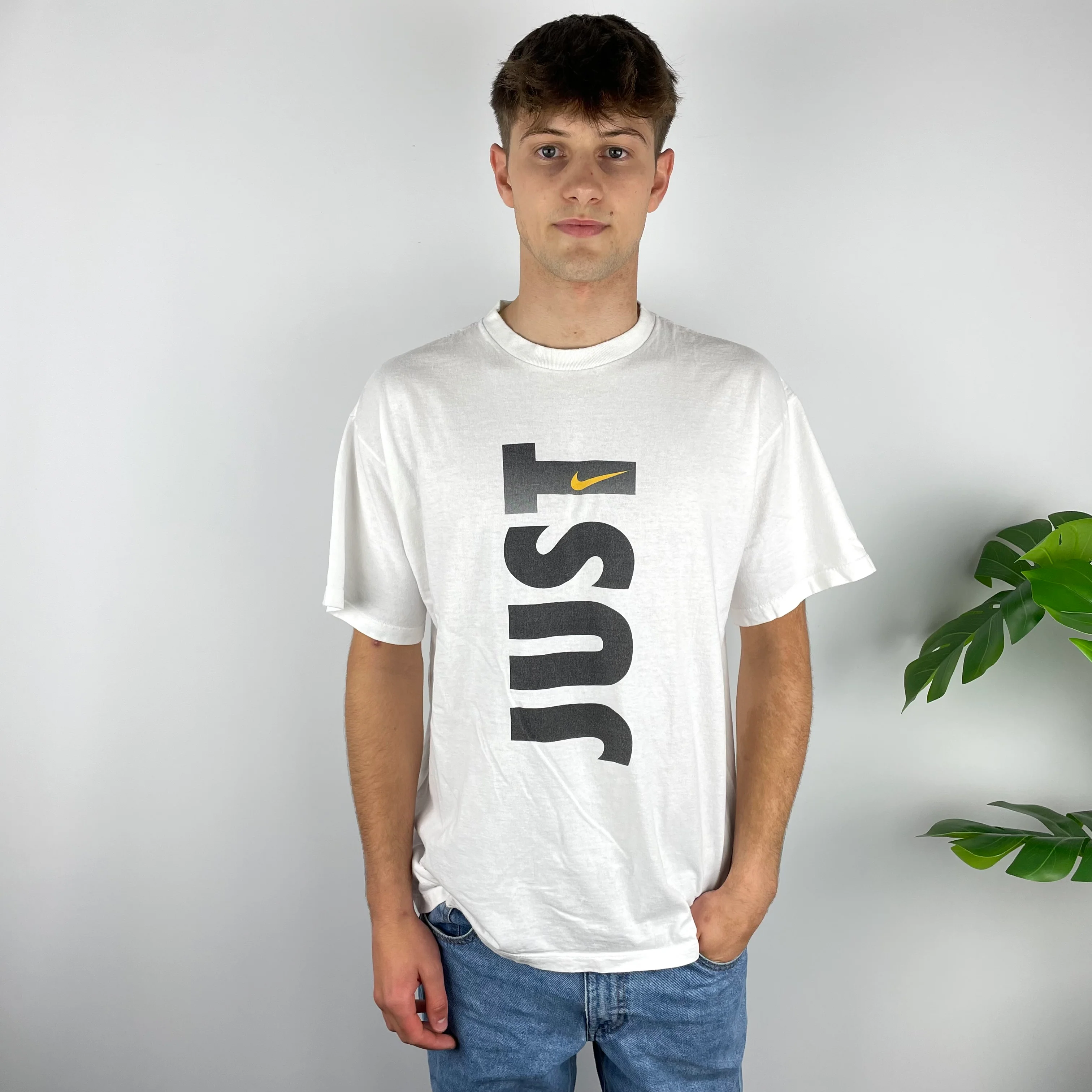 Nike Just Do It RARE White Graphic Spell Out T Shirt (L) - Image 3