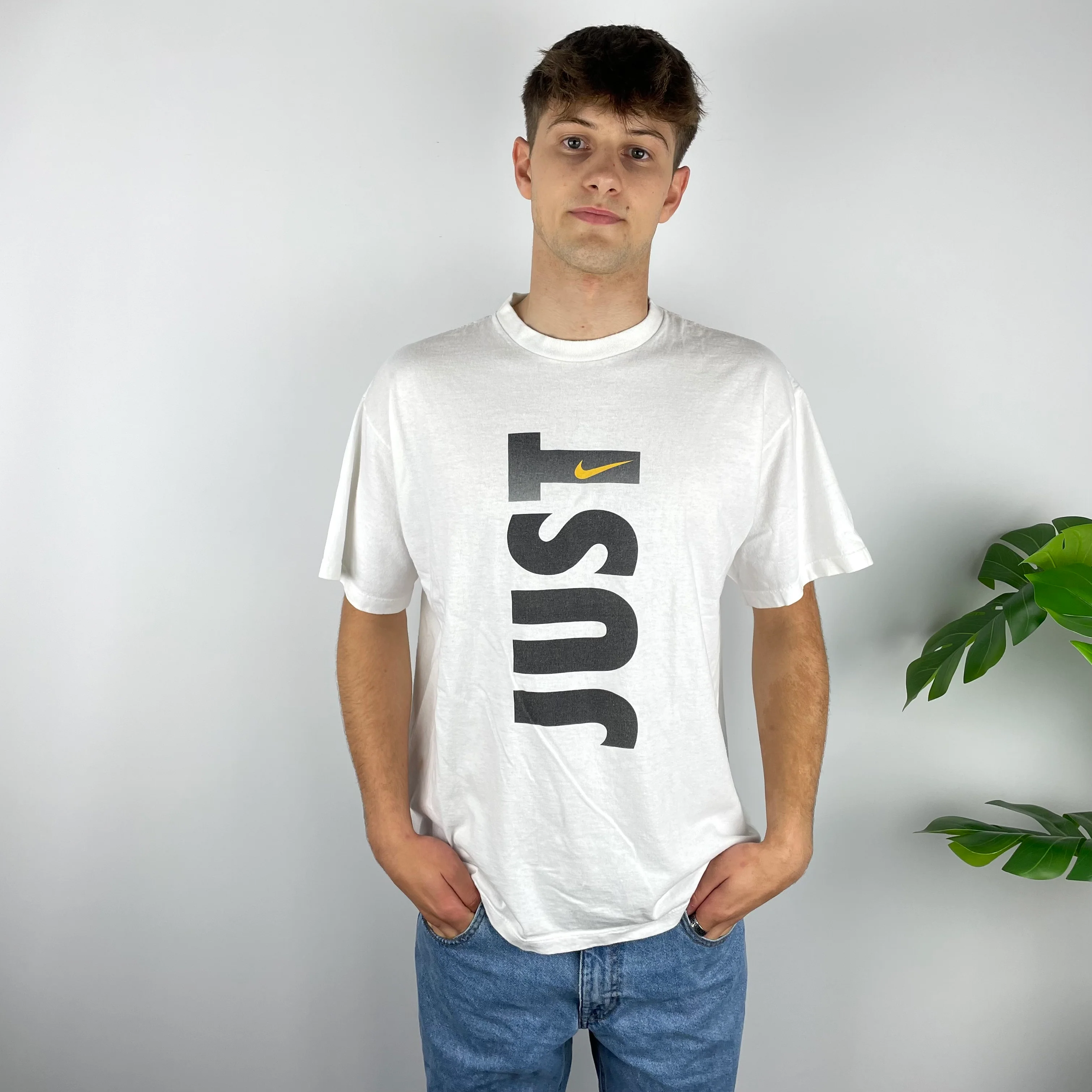 Nike Just Do It RARE White Graphic Spell Out T Shirt (L) - Image 6