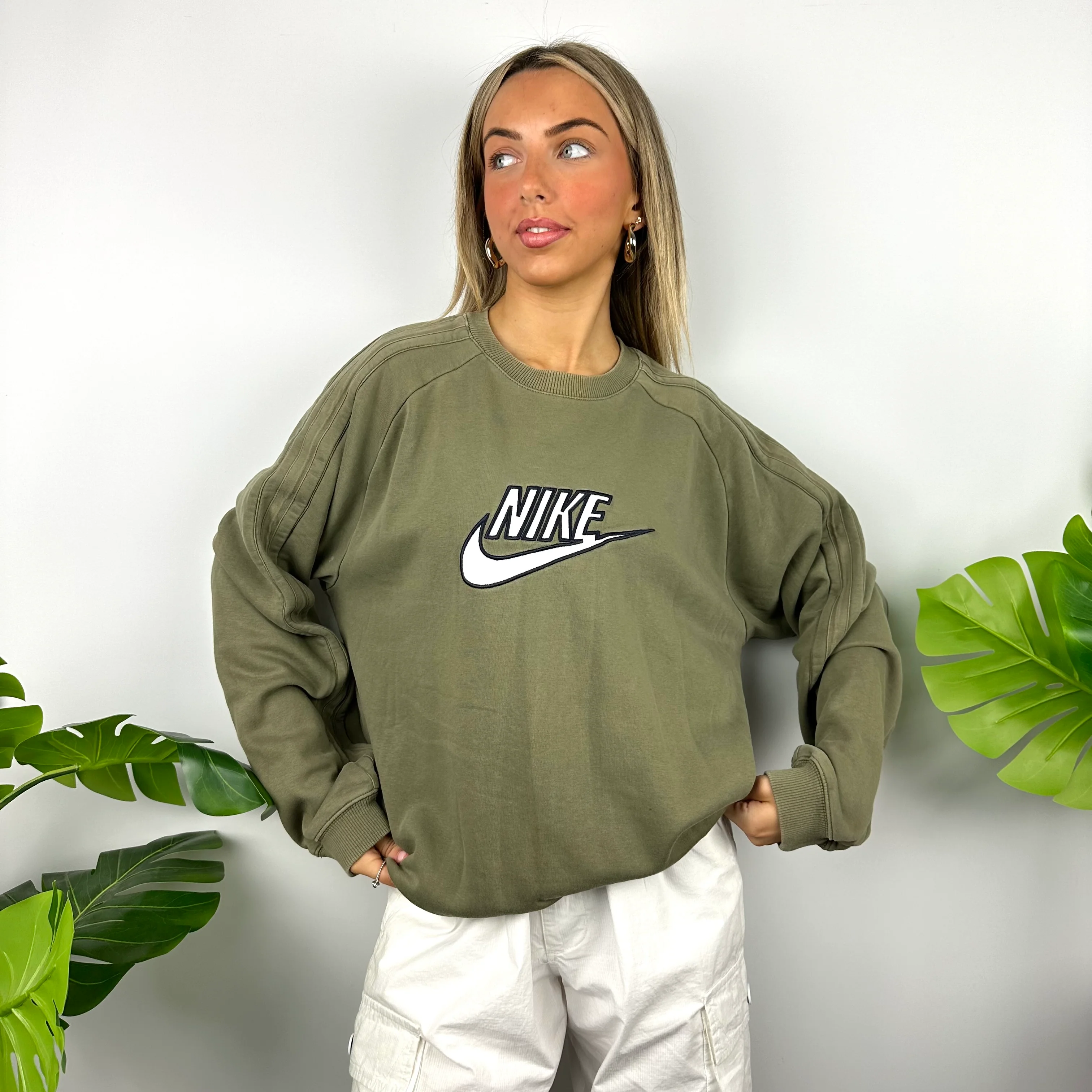 Nike Khaki Green Embroidered Spell Out Sweatshirt (XL) - Image 6