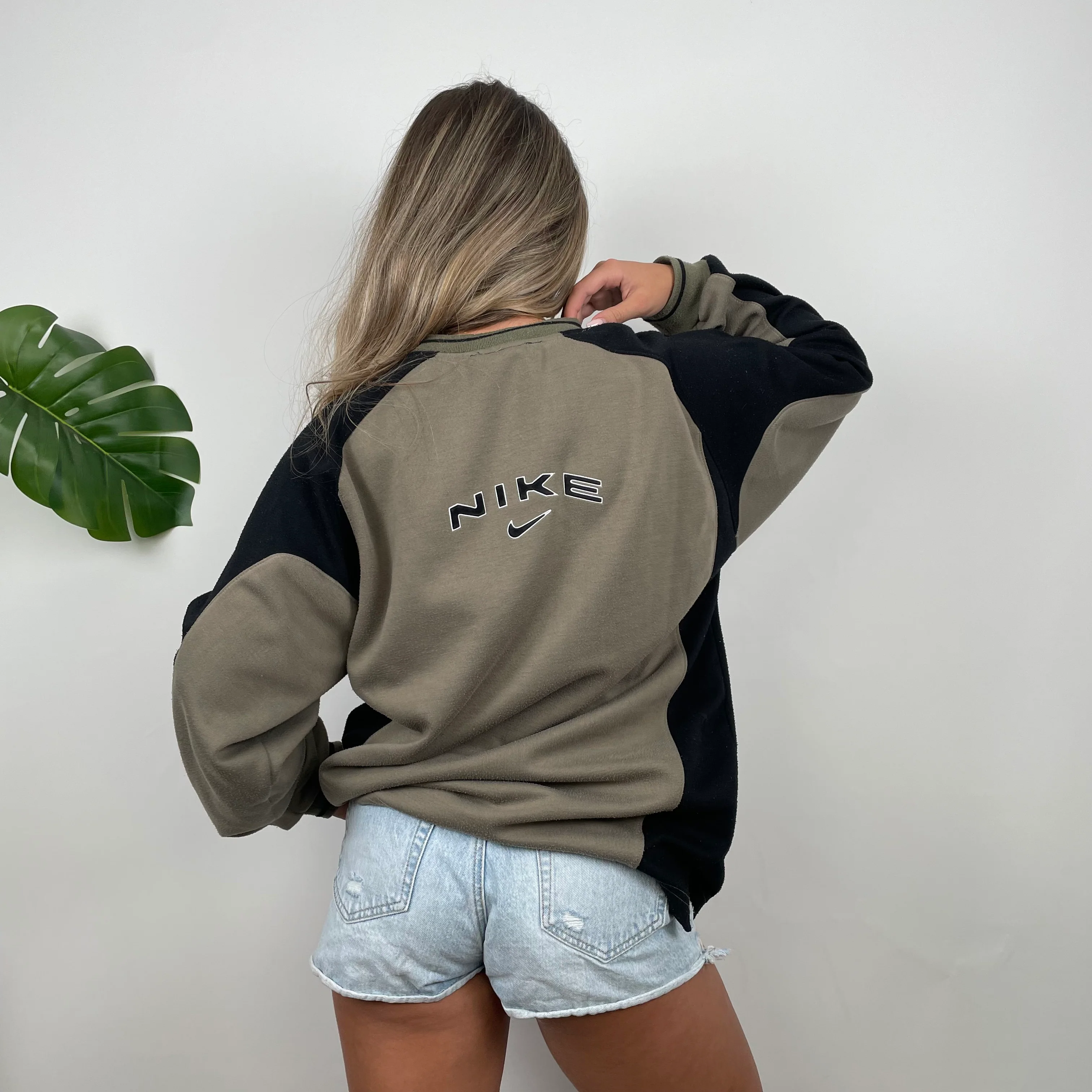 Nike Khaki Spell Out Sweatshirt (XL) - Image 2