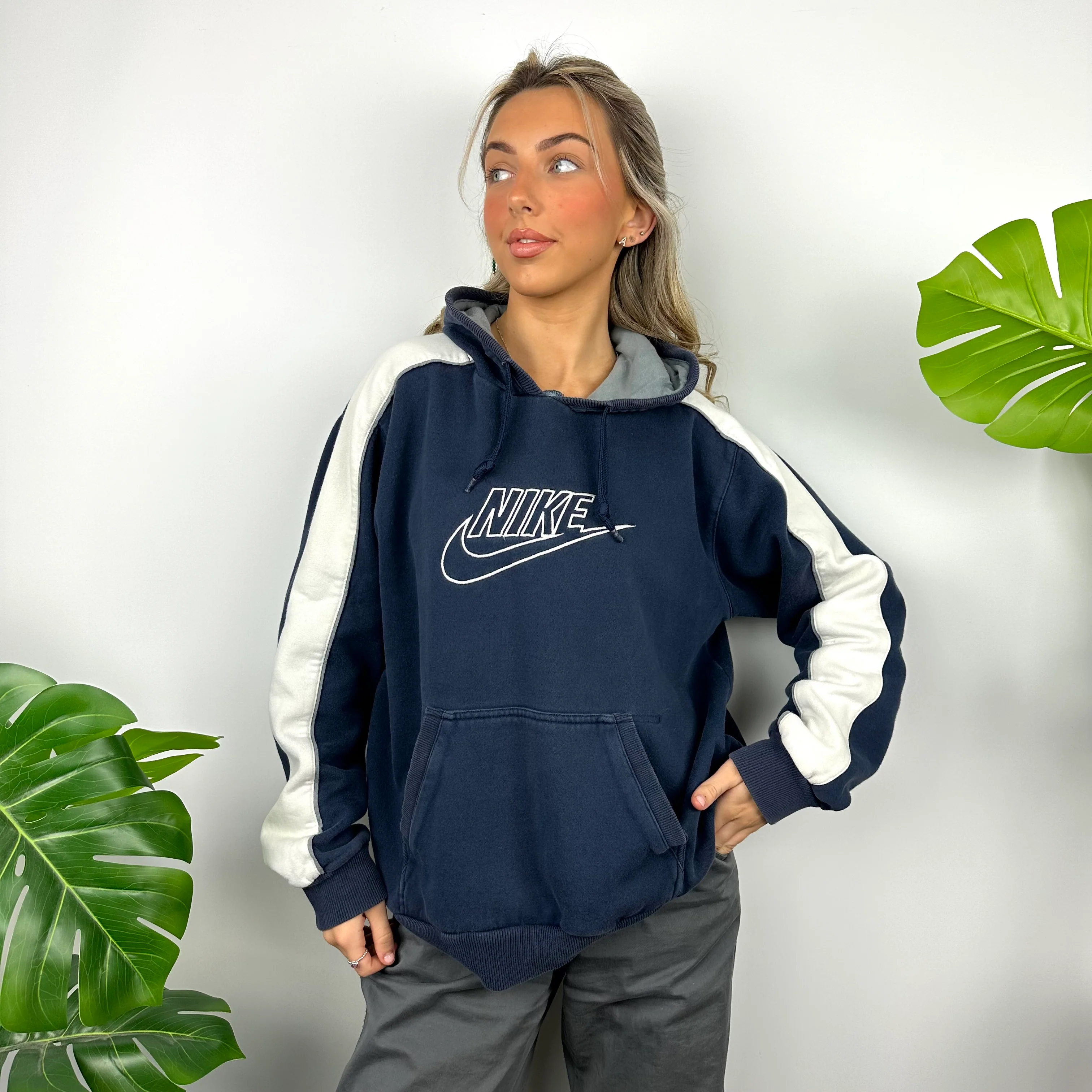 Nike Navy Embroidered Spell Out Hoodie (M) - Image 6