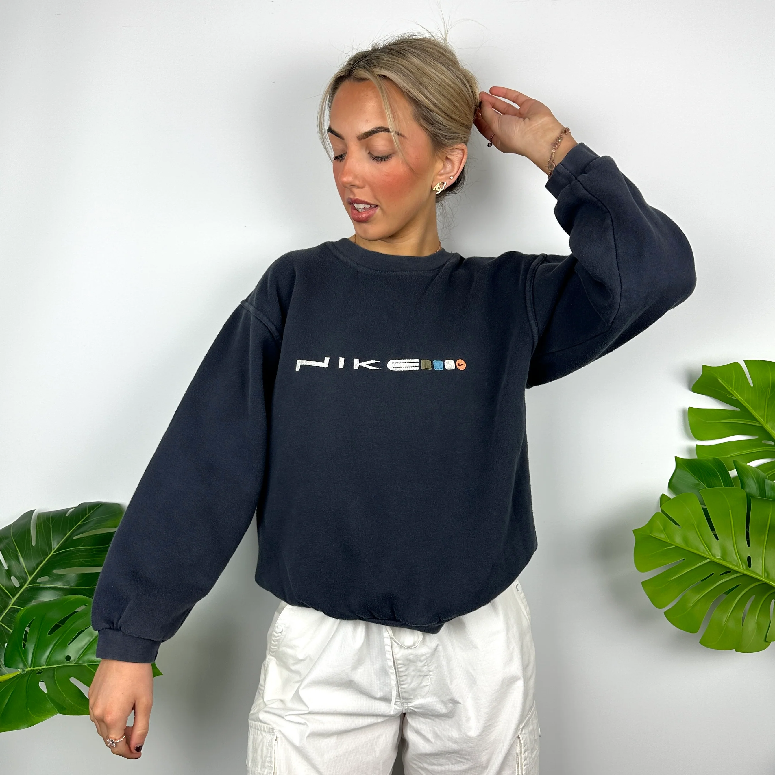 Nike Navy Embroidered Spell Out Sweatshirt (S) - Image 6
