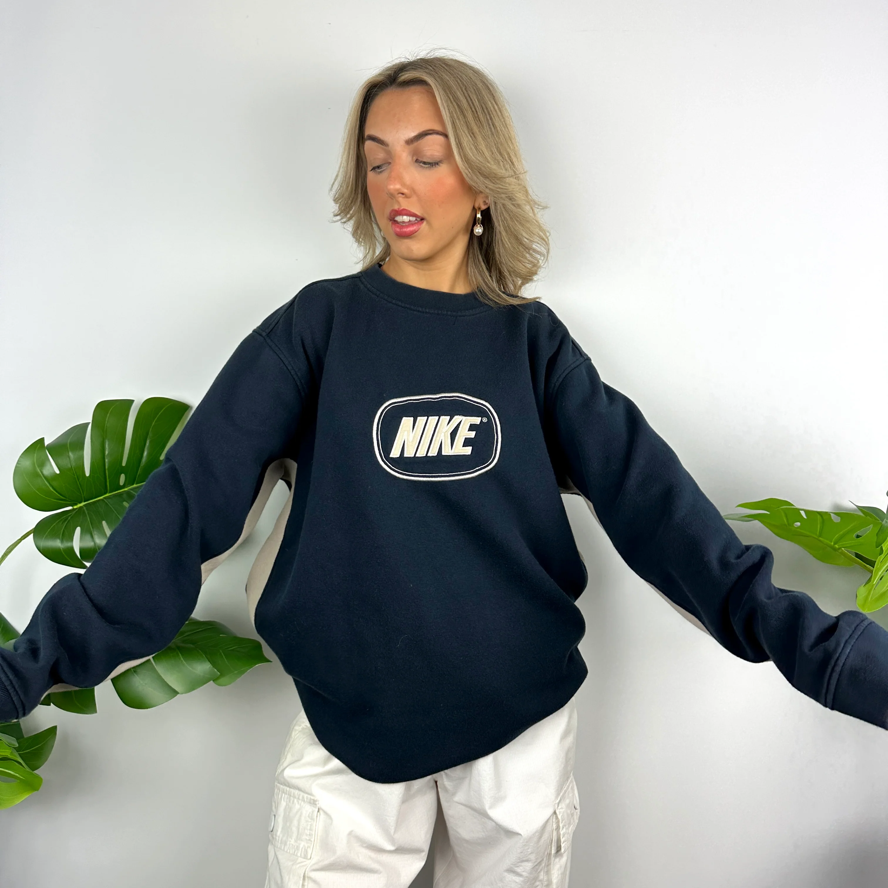 Nike Navy Embroidered Spell Out Sweatshirt (L) - Image 6