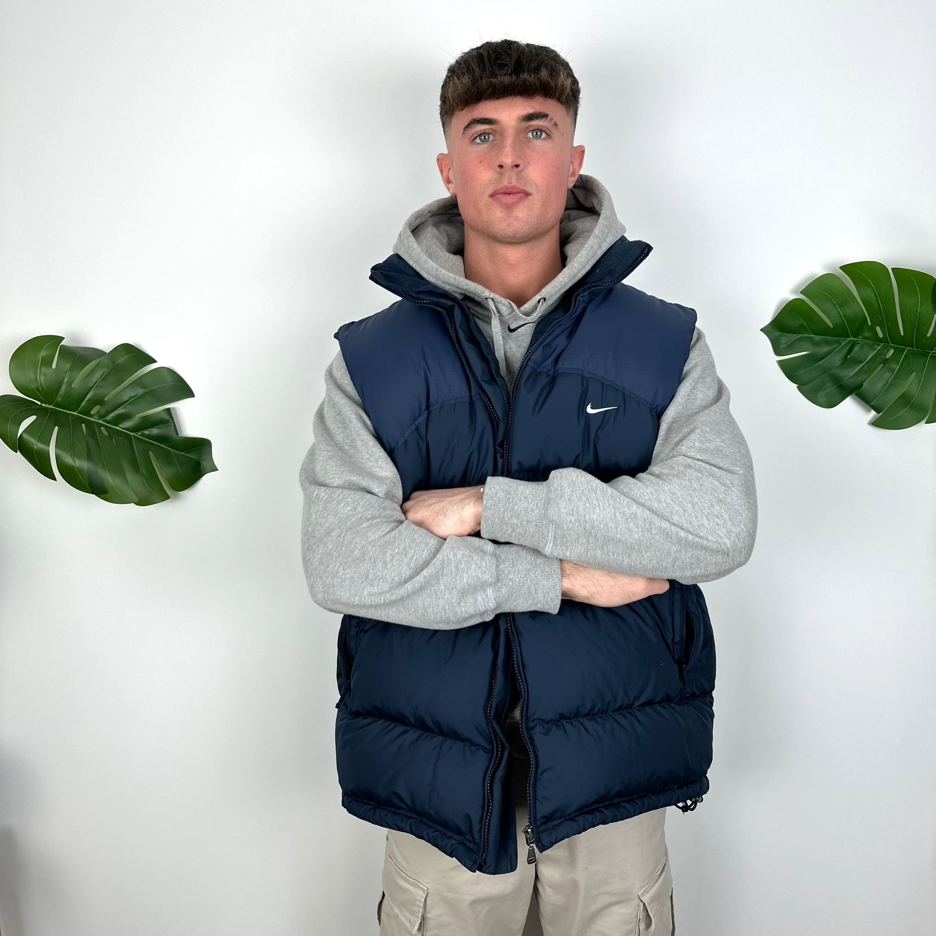 Nike Navy Embroidered Swoosh Puffer Gilet (XL) - Image 2