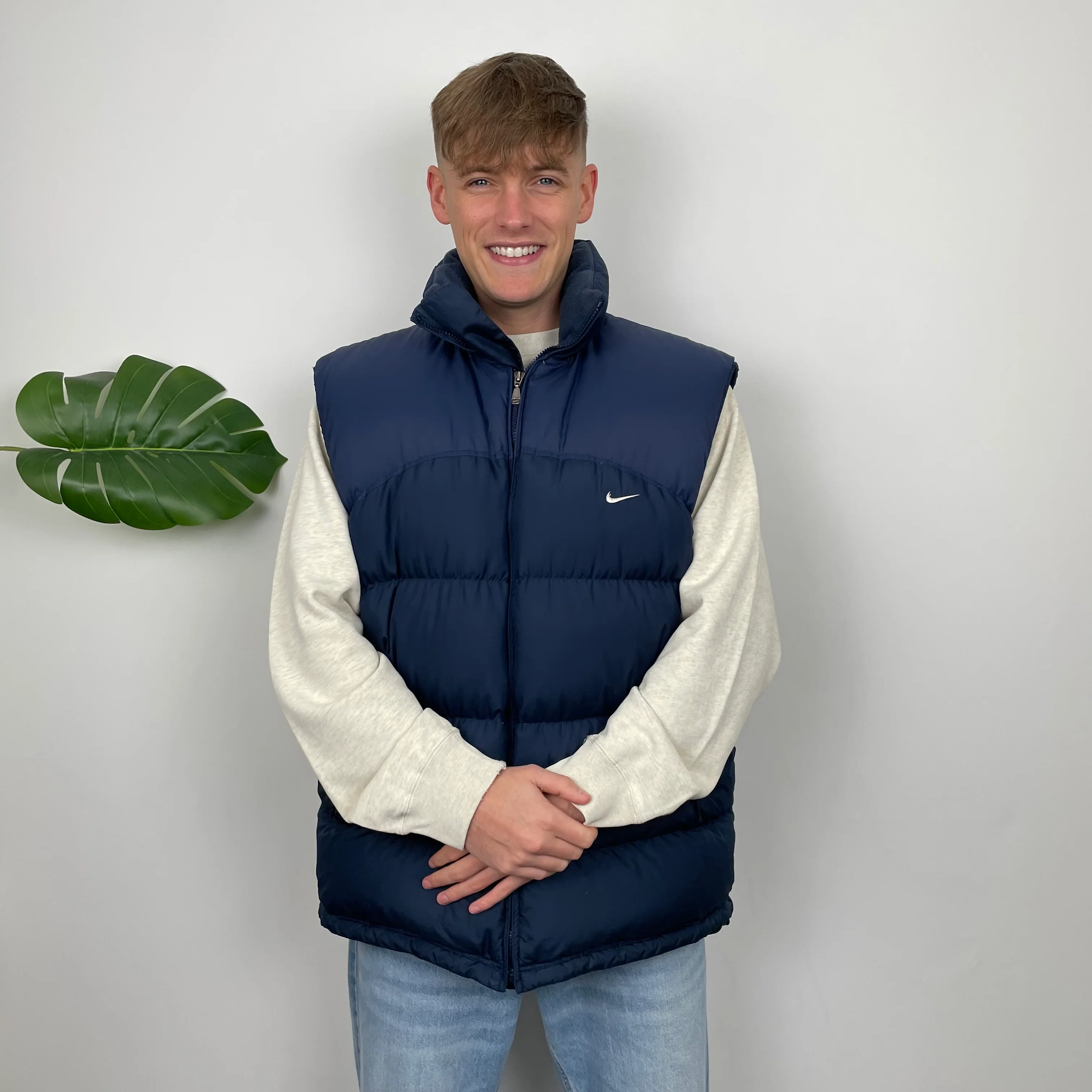 Nike Navy Embroidered Swoosh Puffer Gilet (XL) - Image 7
