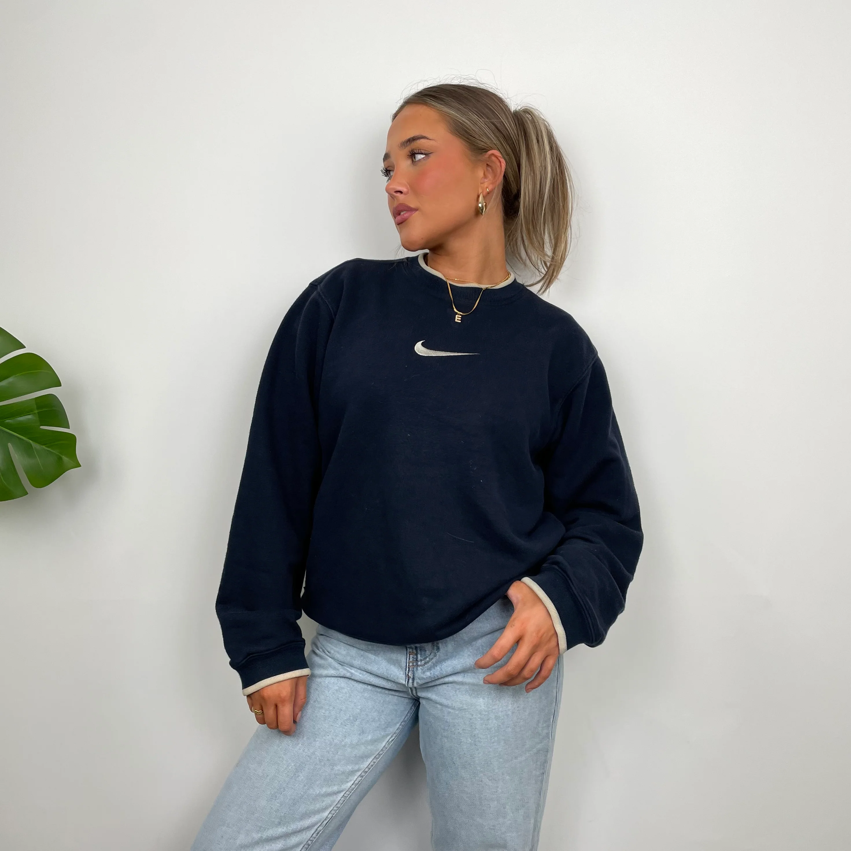 Nike Navy Embroidered Swoosh Sweatshirt (S) - Image 4