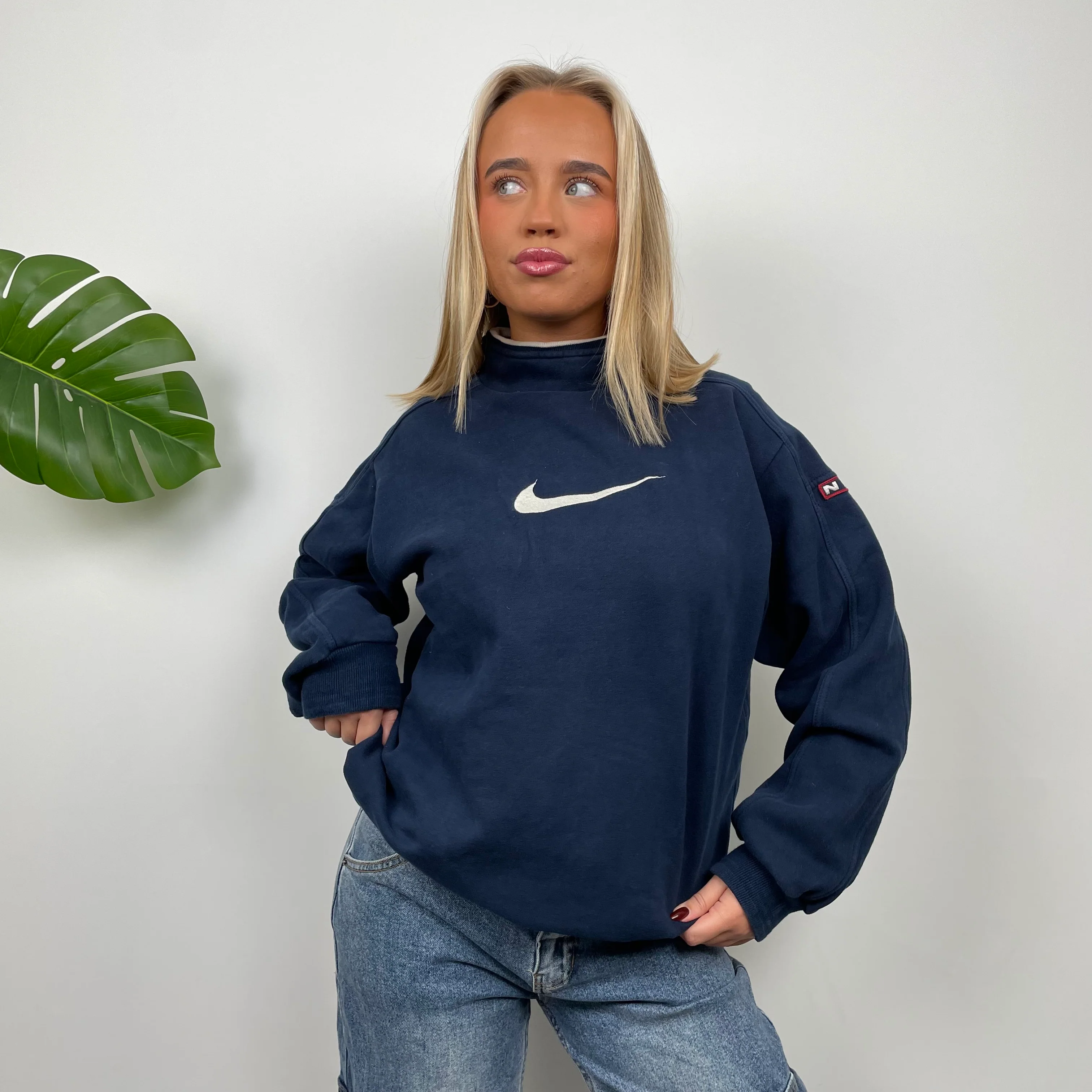 Nike Navy Embroidered Swoosh Sweatshirt (M) - Image 3