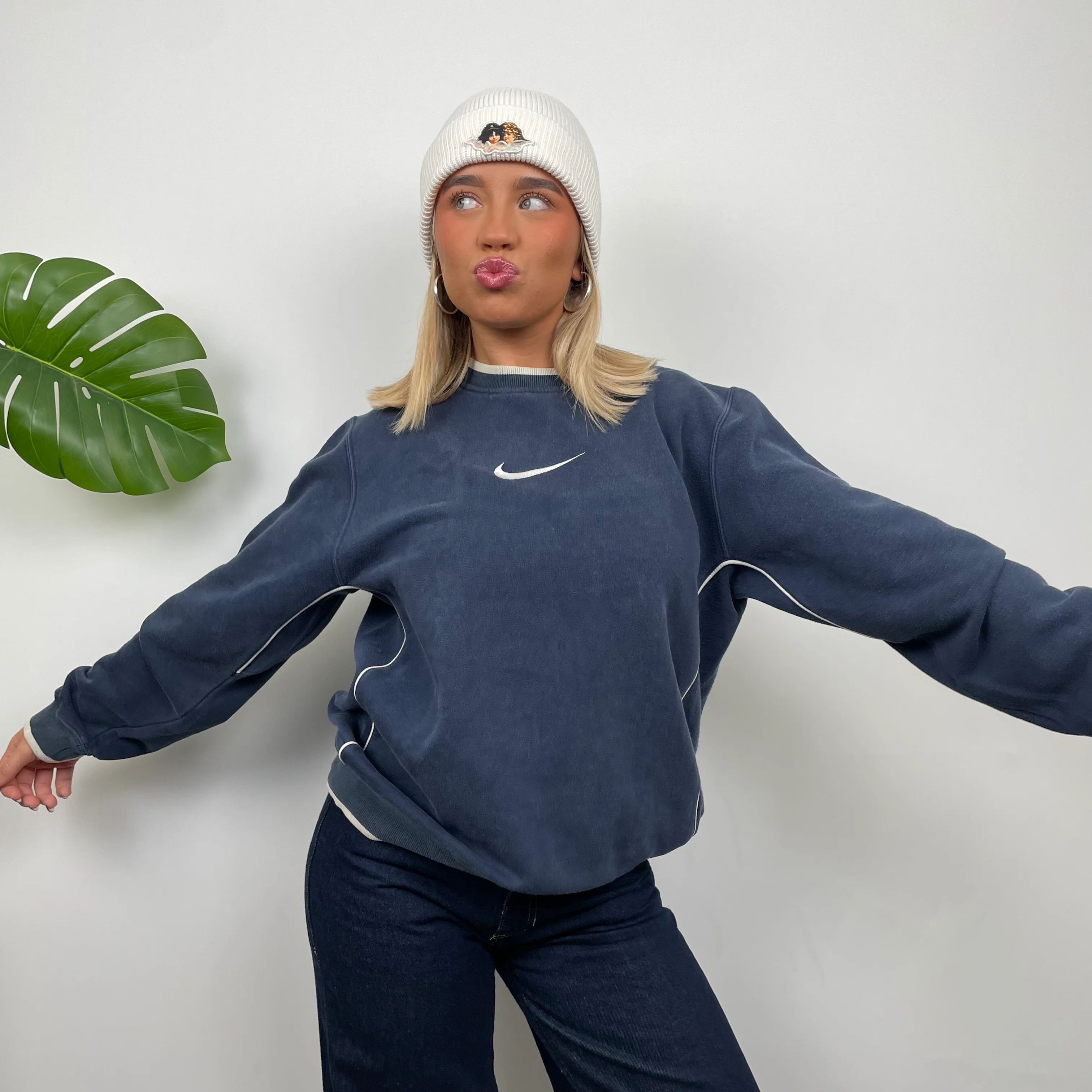 Nike Navy Embroidered Swoosh Sweatshirt (S) - Image 6