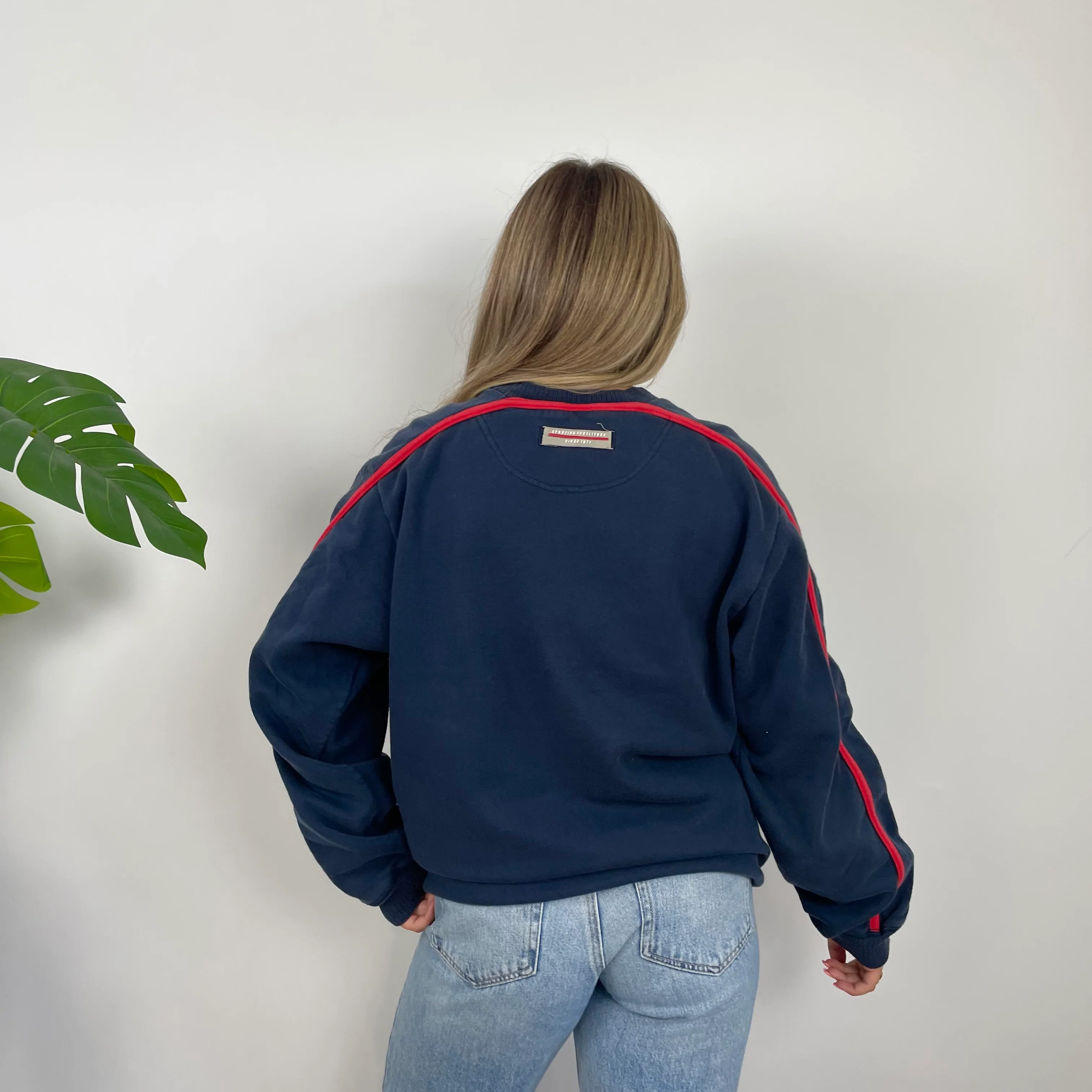 Nike Navy Embroidered Swoosh Sweatshirt (L) - Image 5