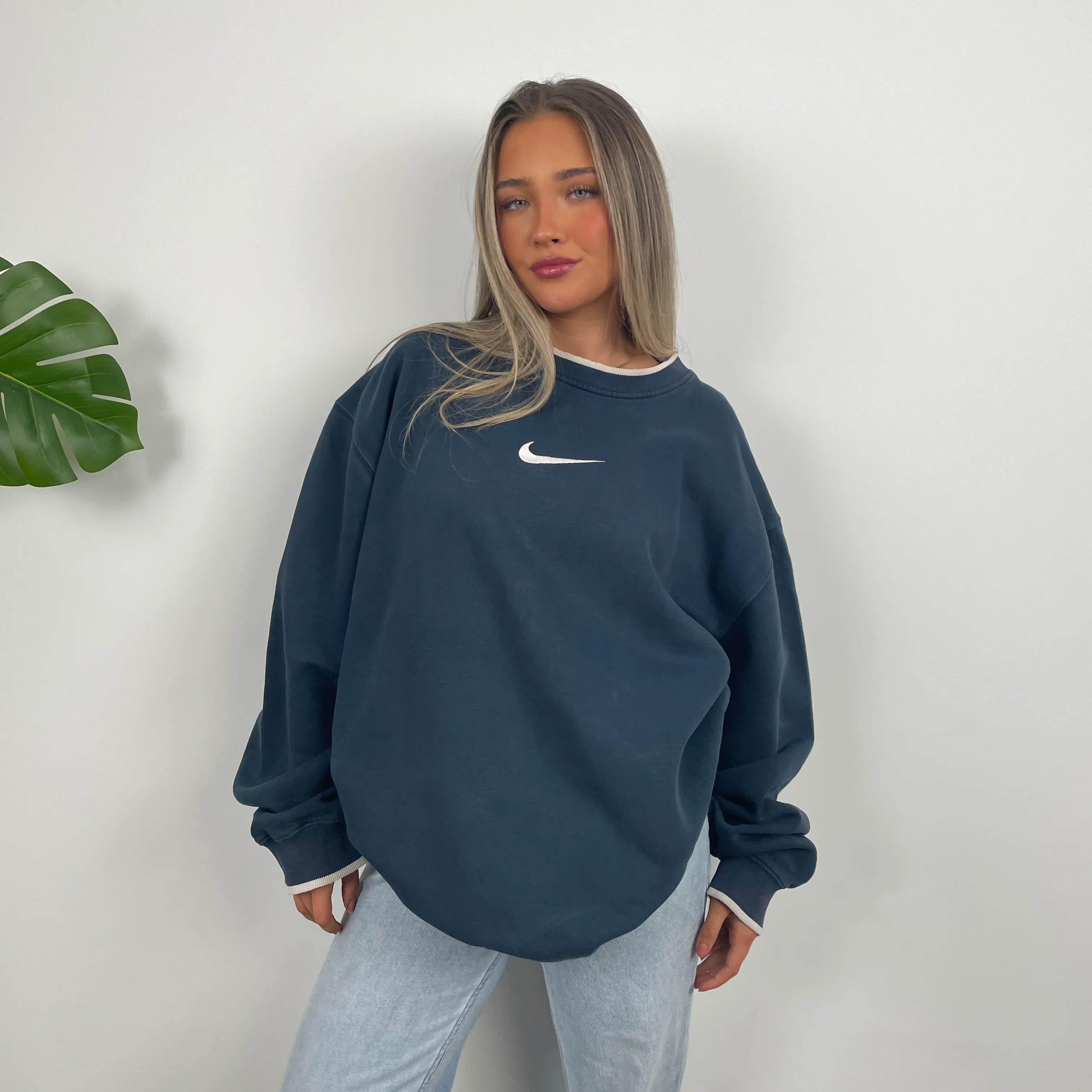 Nike Navy Embroidered Swoosh Sweatshirt (L) - Image 3