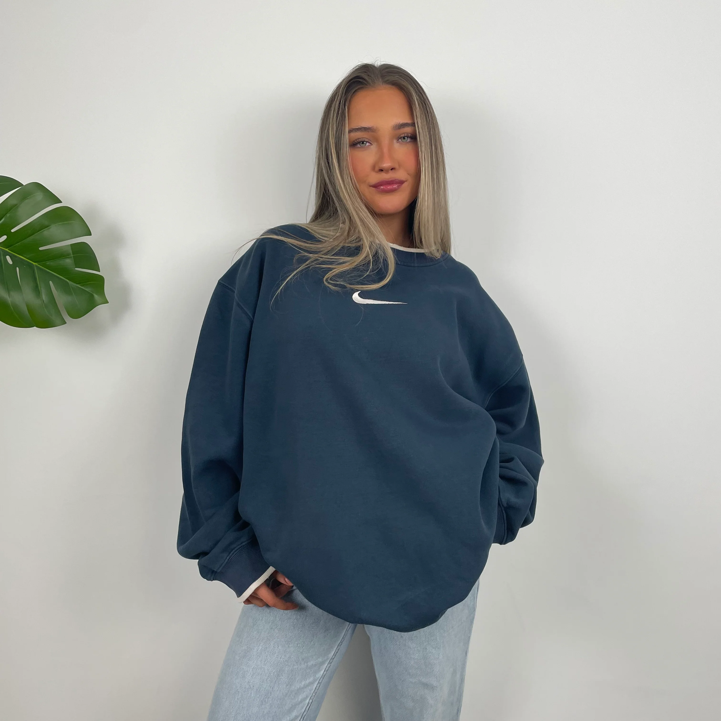 Nike Navy Embroidered Swoosh Sweatshirt (L) - Image 4