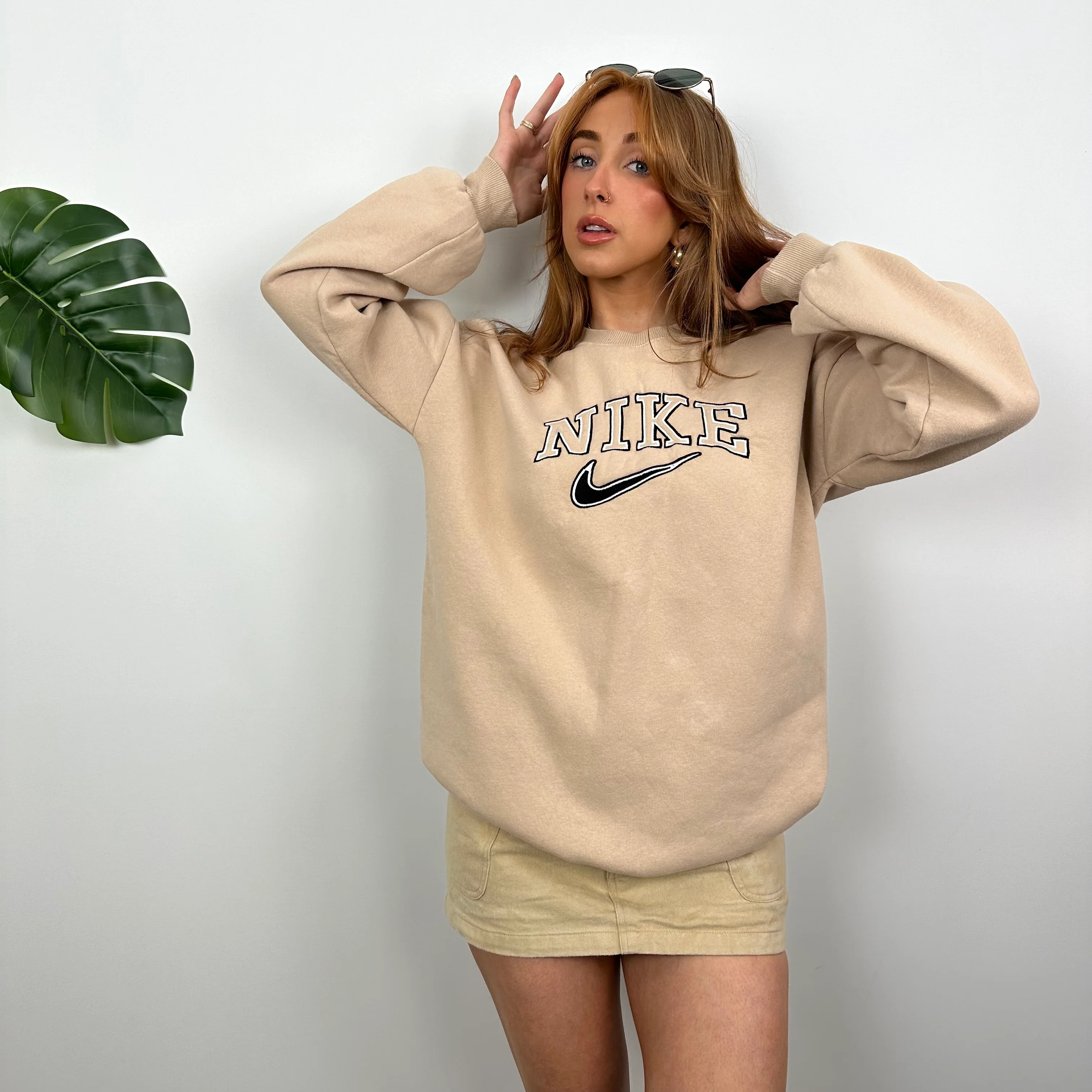 Nike Peach Embroidered Spell Out Sweatshirt (M) - Image 4
