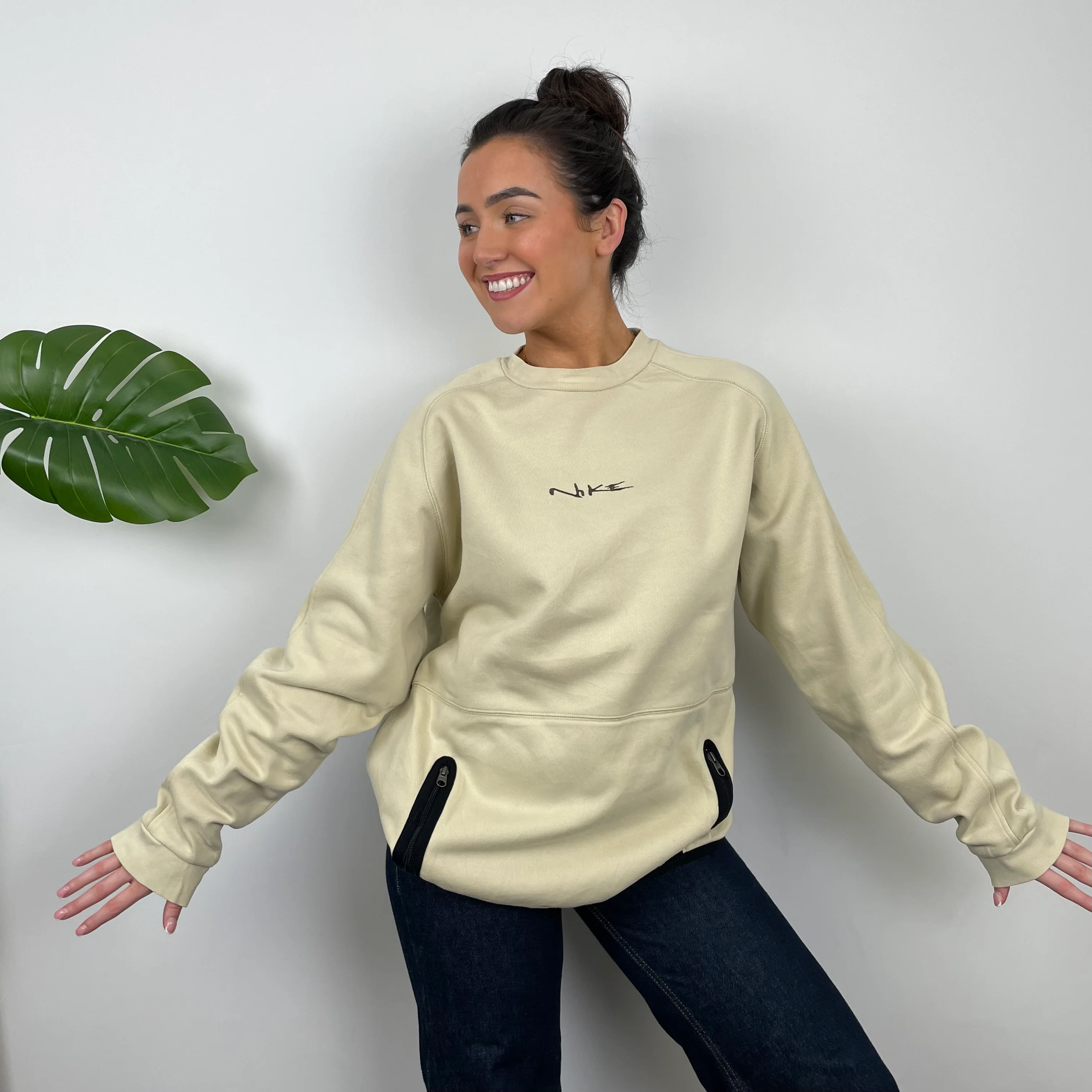 Nike RARE Cream Embroidered Spell Out Sweatshirt (S) - Image 3
