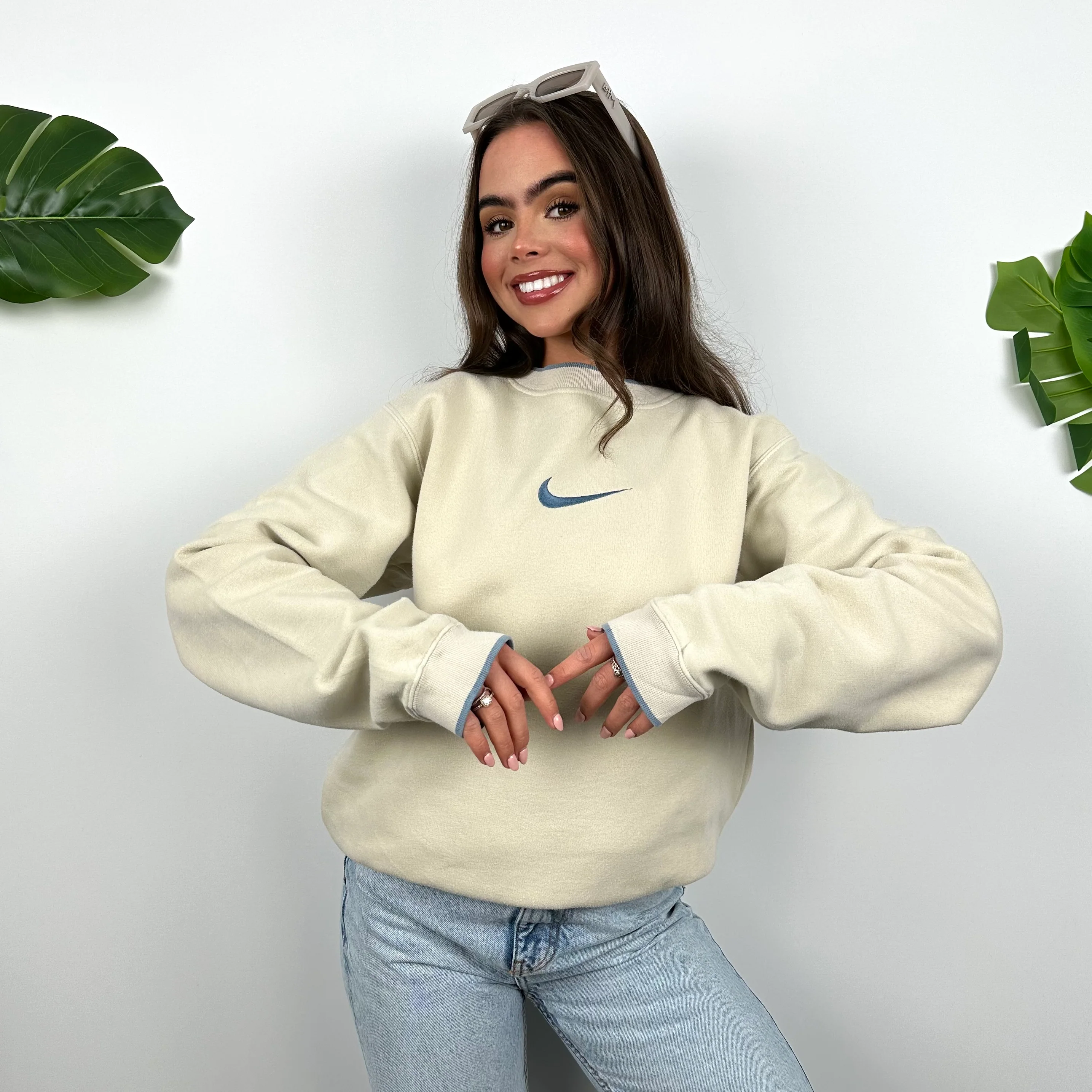 Nike RARE Cream Embroidered Swoosh Sweatshirt (M) - Image 4