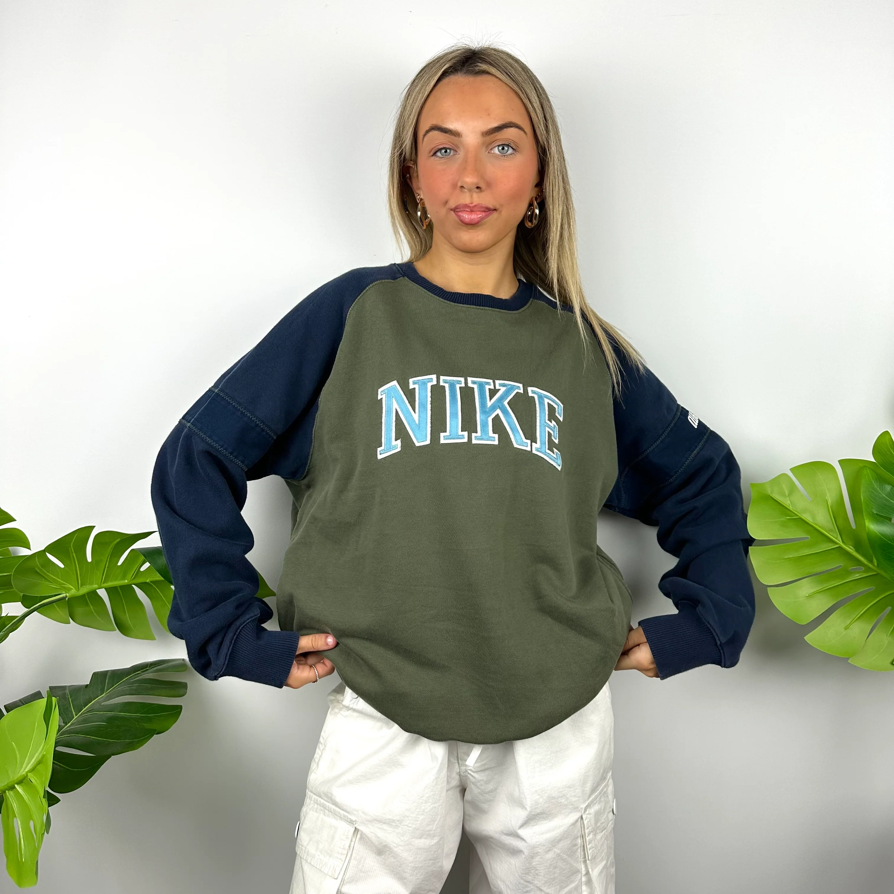 Nike RARE Green Embroidered Spell Out Sweatshirt (M) - Image 6