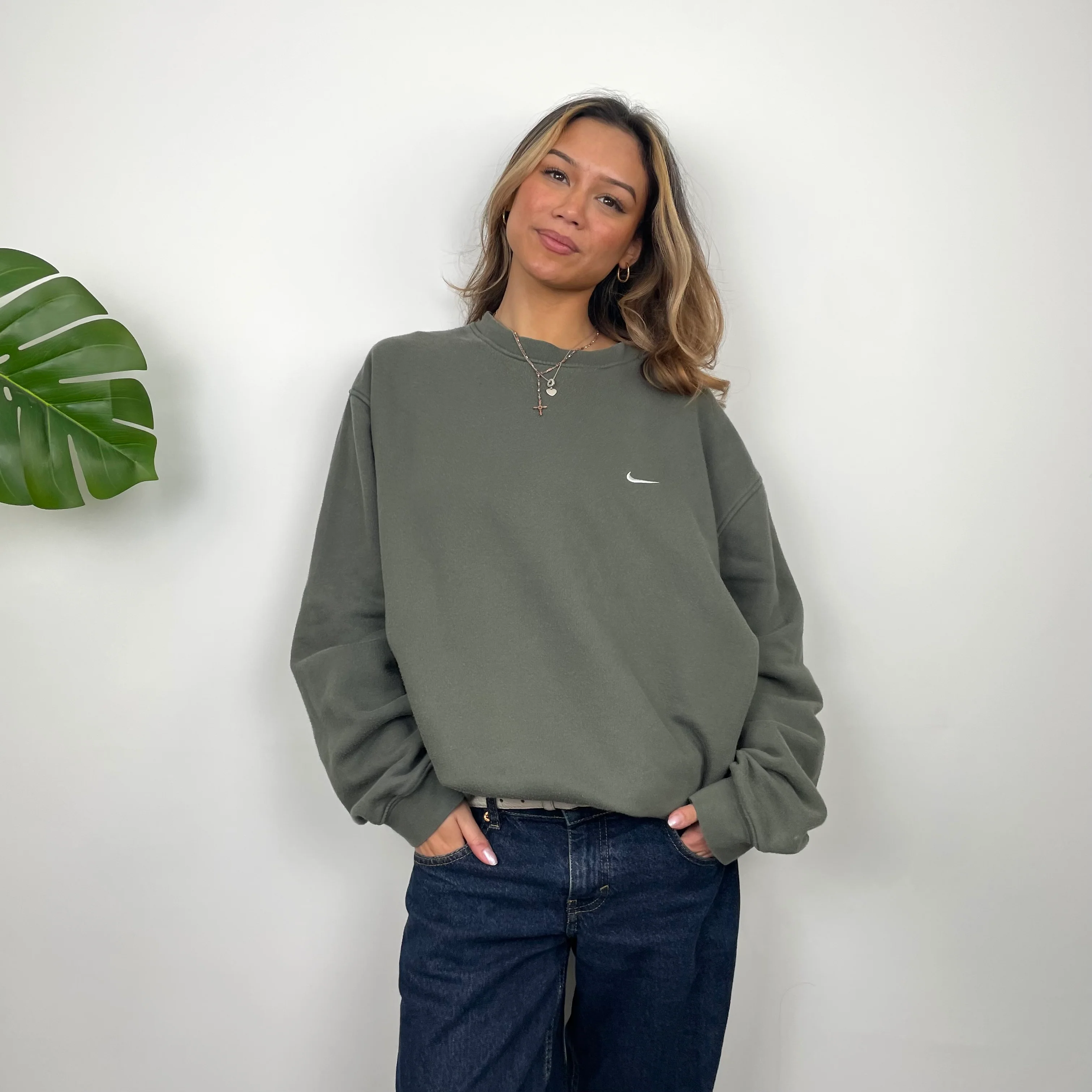 Nike RARE Green Embroidered Swoosh Sweatshirt (XL) - Image 4