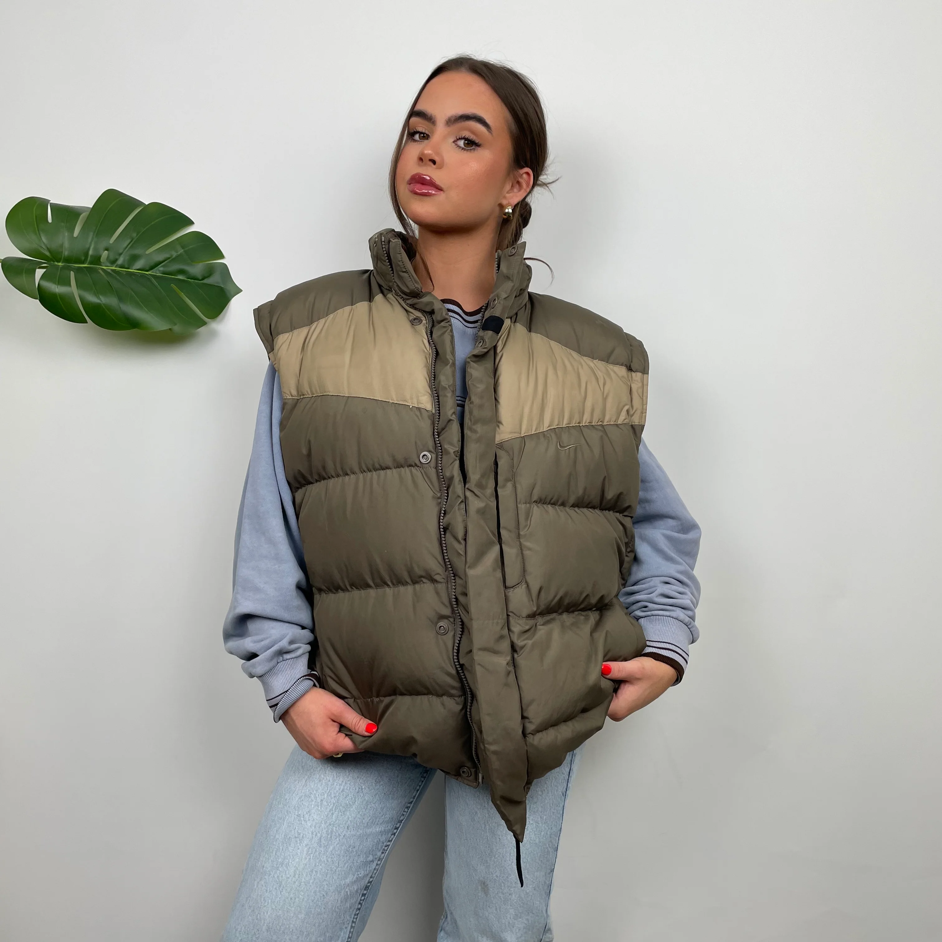 Nike RARE Khaki Embroidered Swoosh Puffer Gilet (M) - Image 2