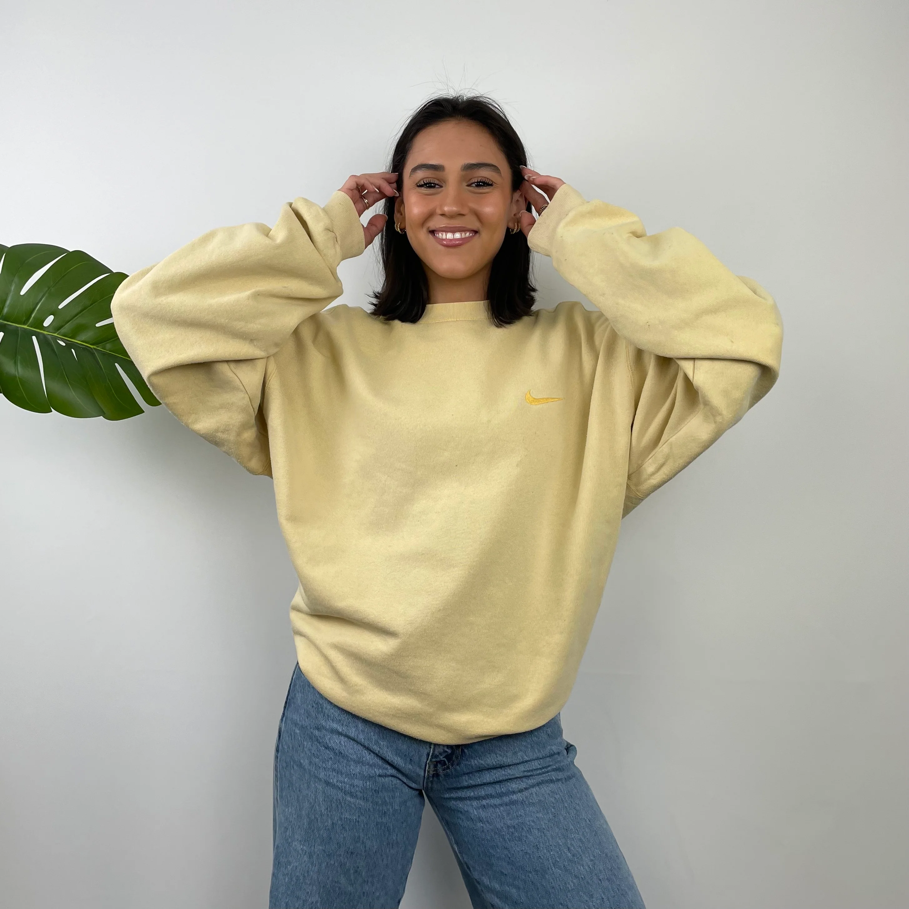 Nike RARE Pastel Yellow Embroidered Swoosh Sweatshirt (L) - Image 3