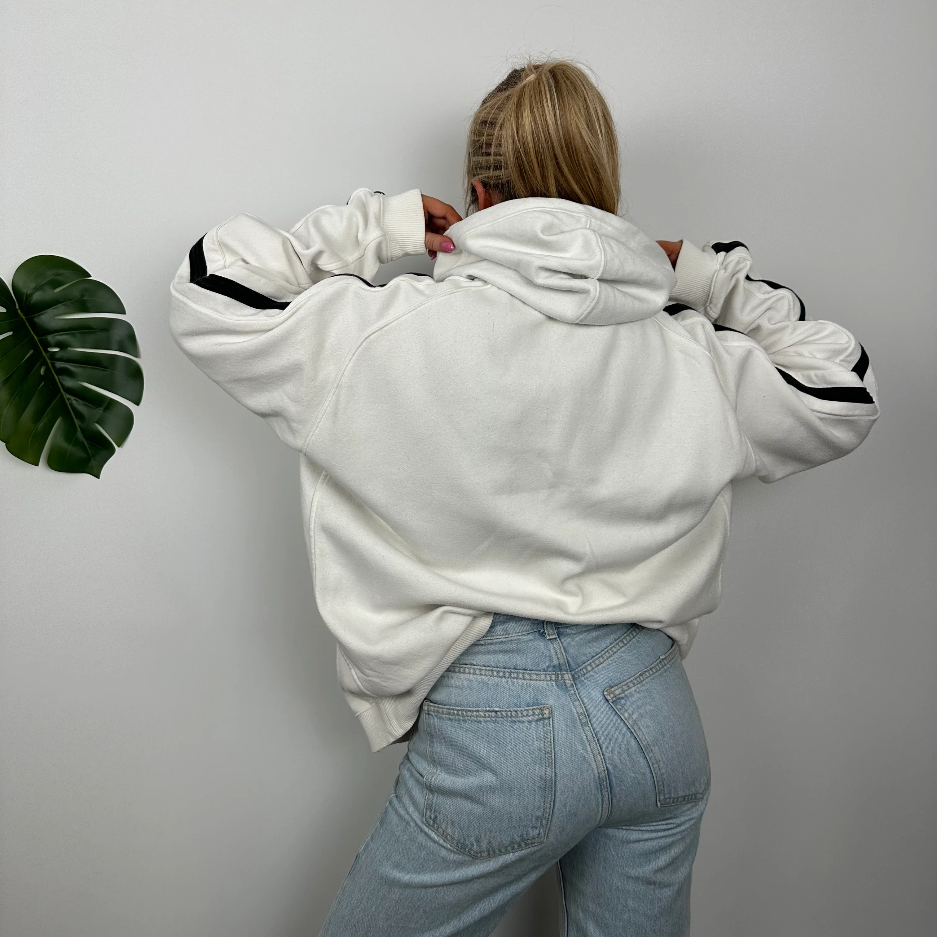 Nike RARE White Embroidered Spell out Hoodie (XL) - Image 6