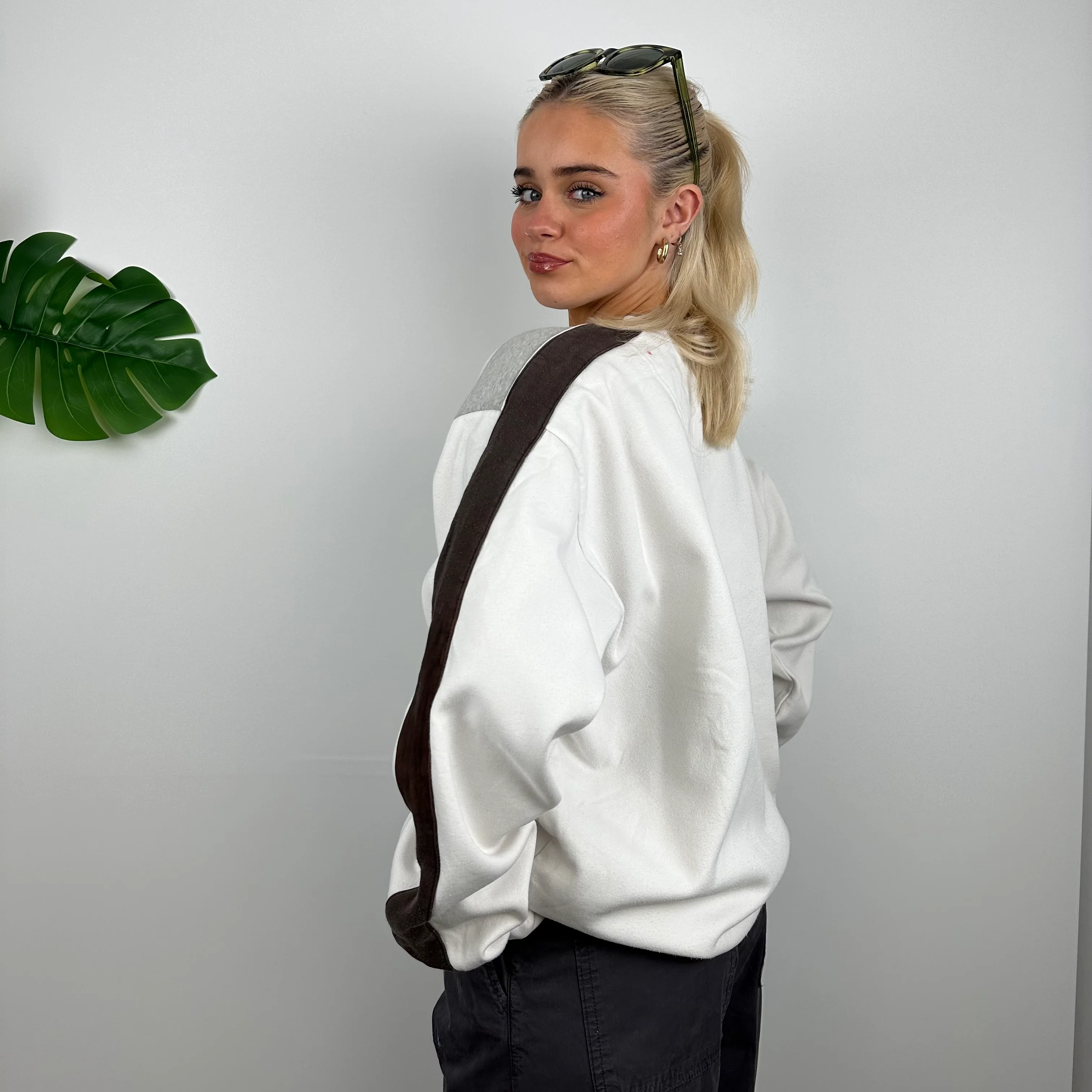 Nike RARE White Embroidered Spell Out Sweatshirt (M) - Image 4