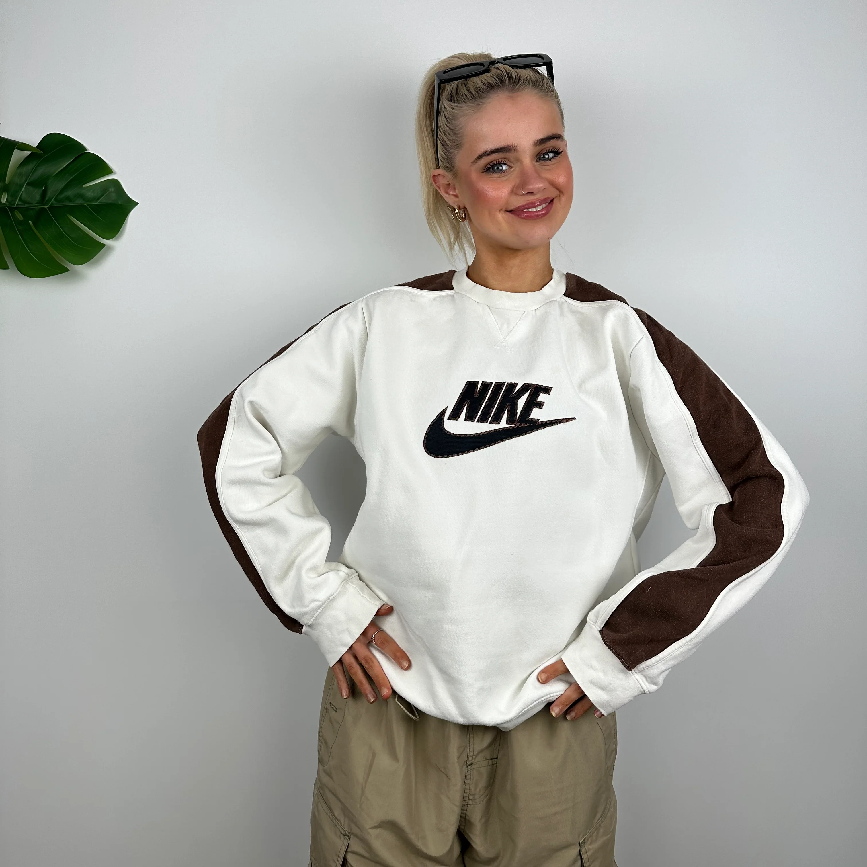 Nike RARE White Embroidered Spell Out Sweatshirt (S) - Image 10