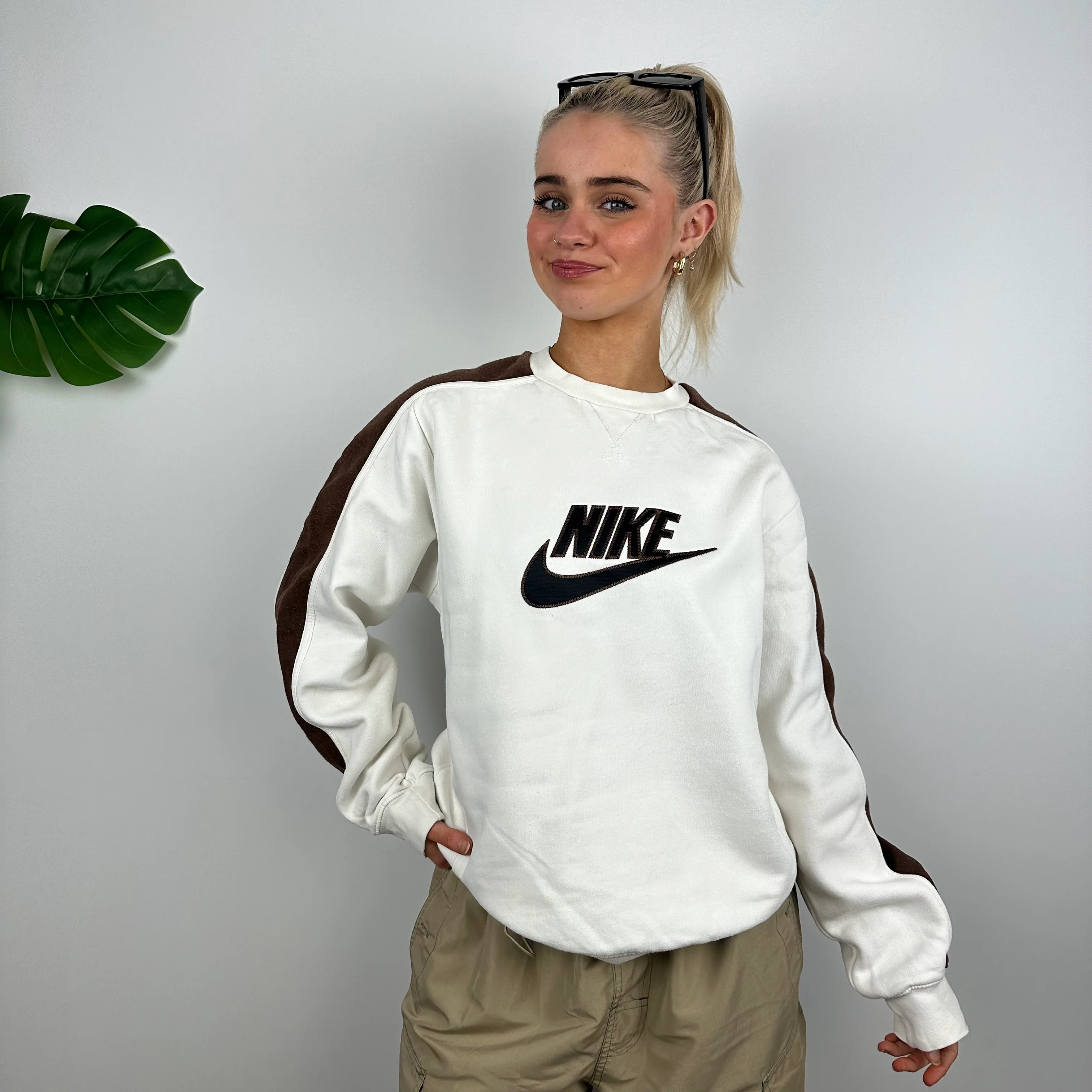 Nike RARE White Embroidered Spell Out Sweatshirt (S) - Image 5