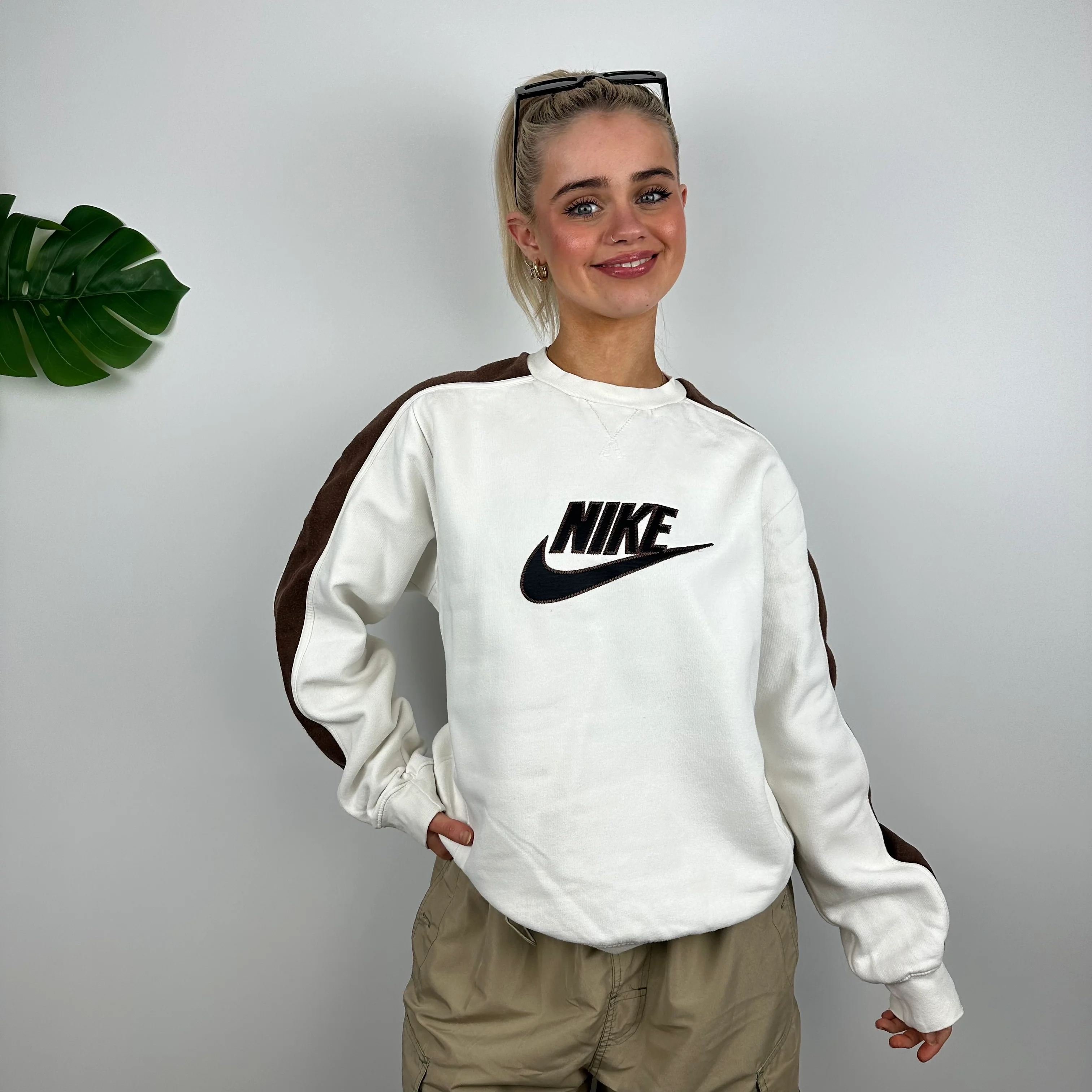 Nike RARE White Embroidered Spell Out Sweatshirt (S) - Image 7