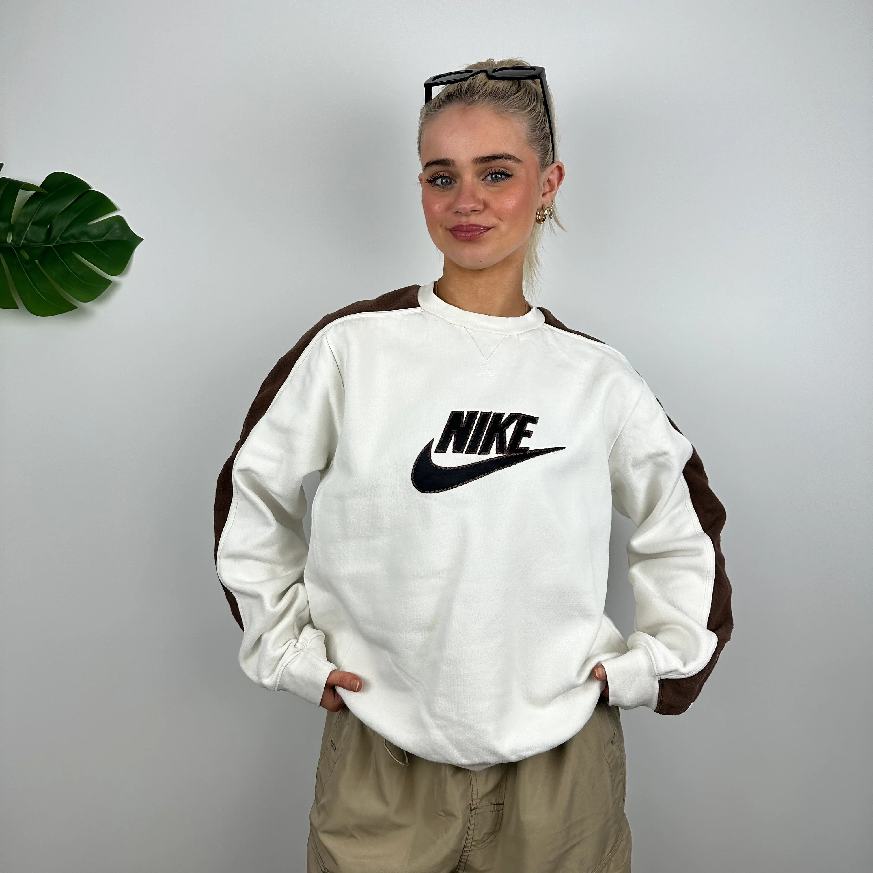 Nike RARE White Embroidered Spell Out Sweatshirt (S) - Image 9