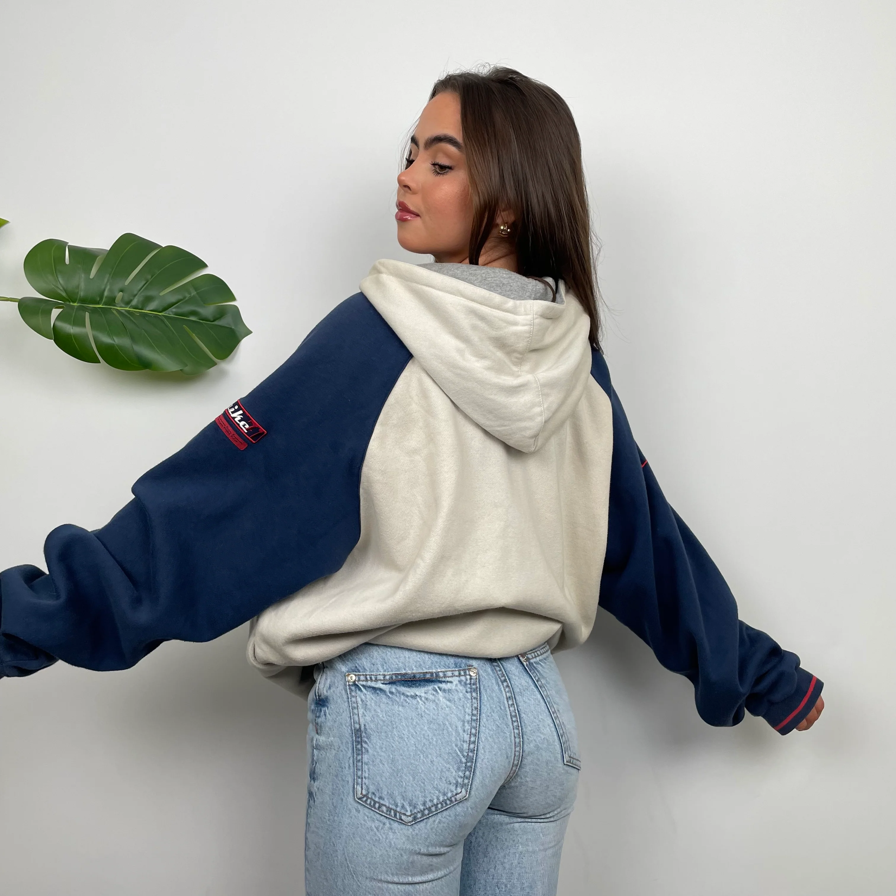 Nike RARE White Embroidered Spell Out Zip Up Hoodie Jacket (L) - Image 8