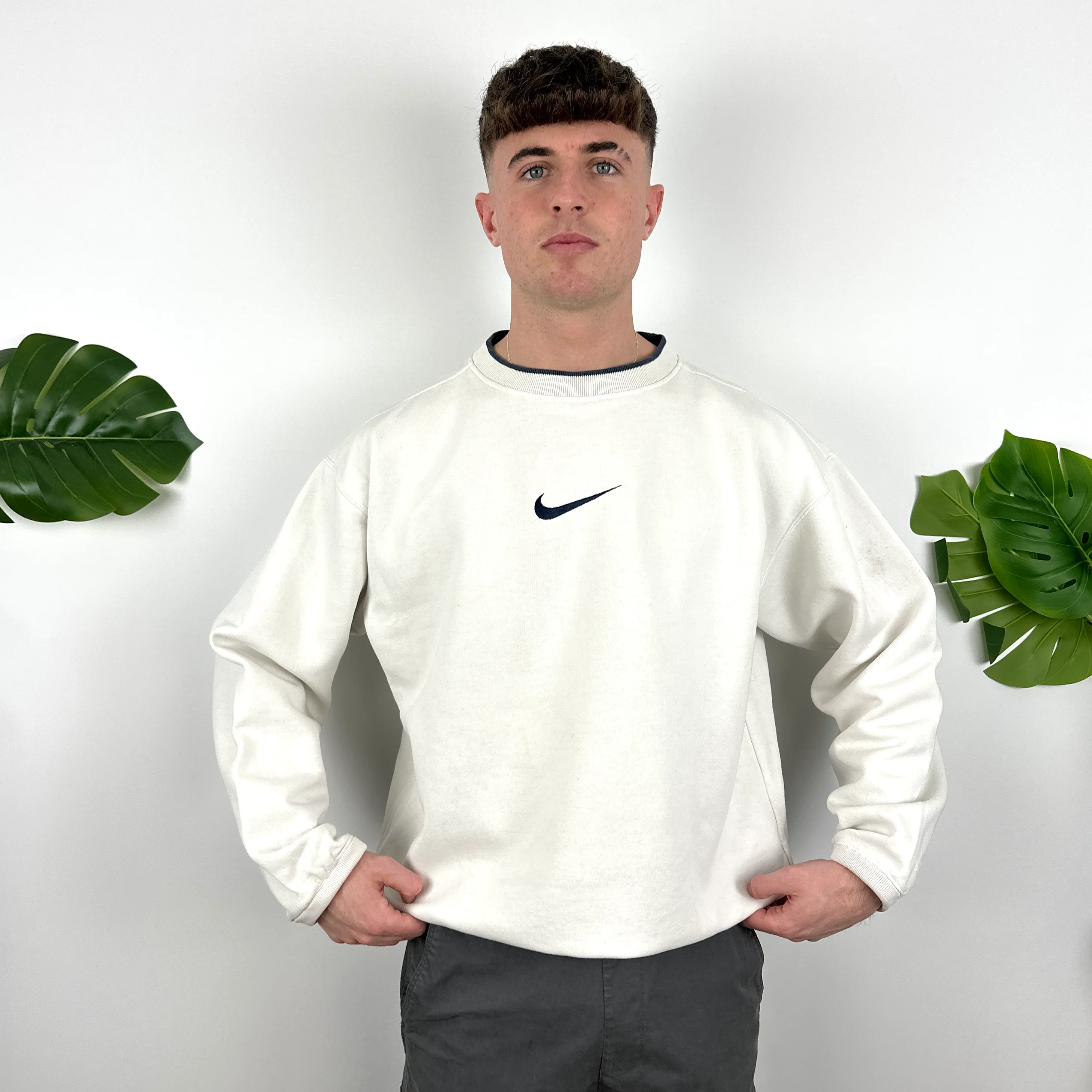 Nike RARE White Embroidered Swoosh Sweatshirt (L) - Image 8