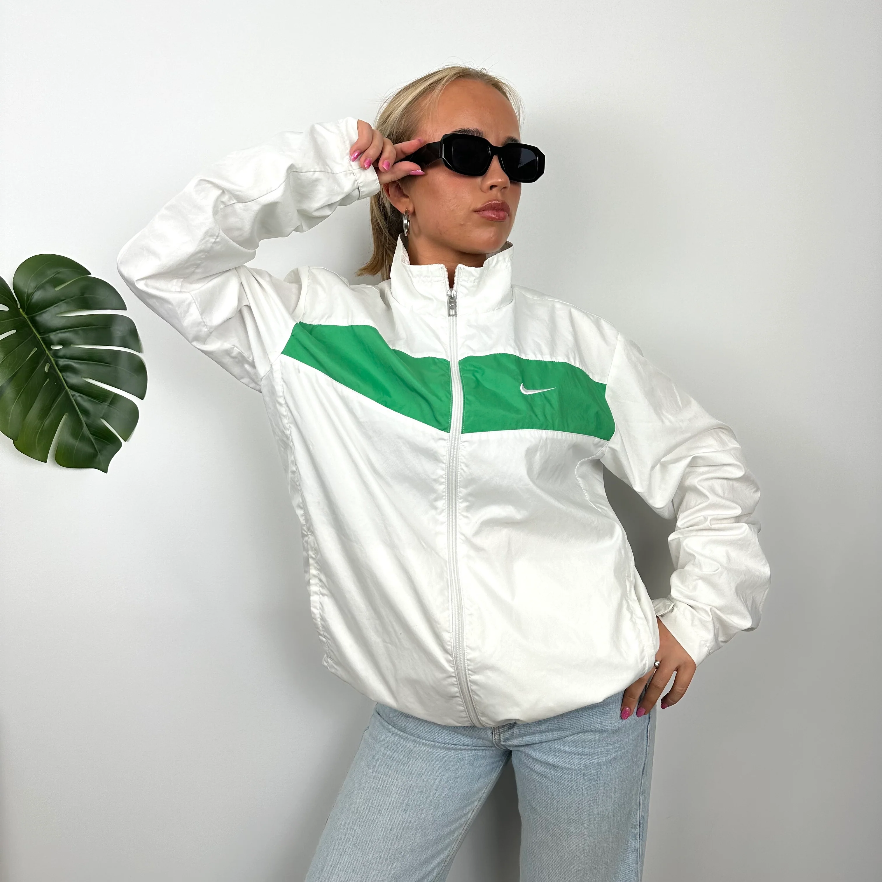 Nike RARE White Embroidered Swoosh Windbreaker Jacket (M) - Image 7