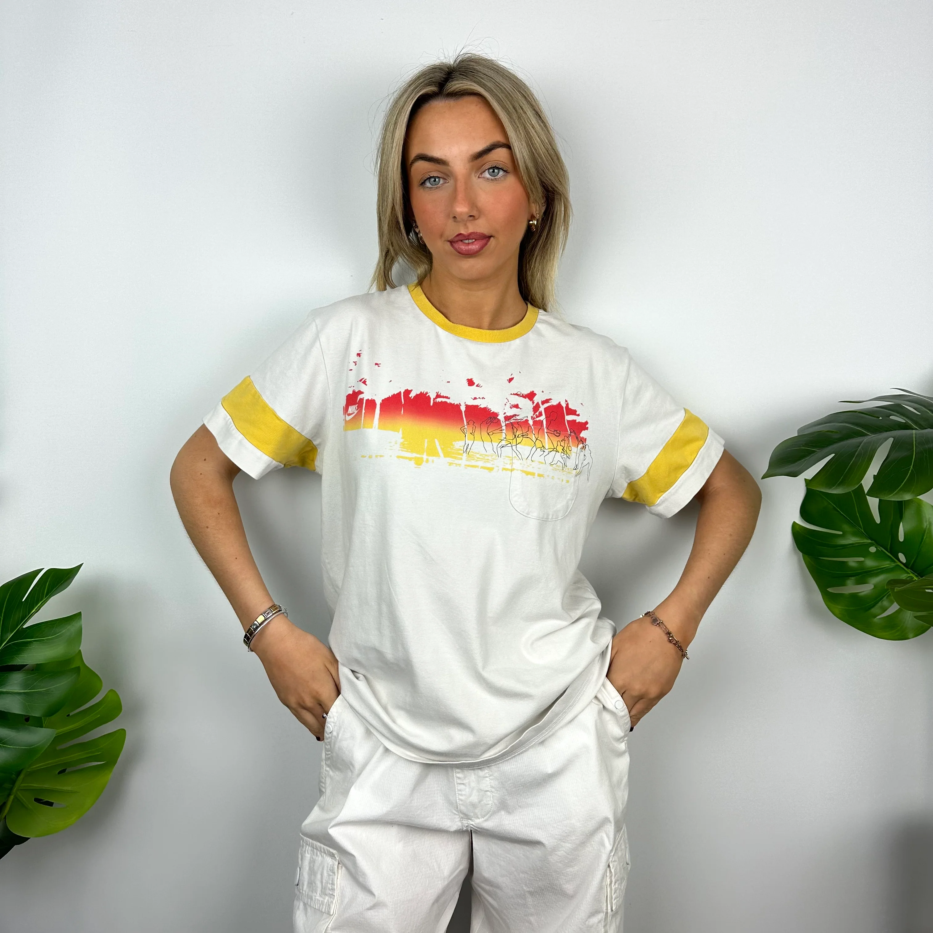 Nike RARE White Spell Out T Shirt (S) - Image 4