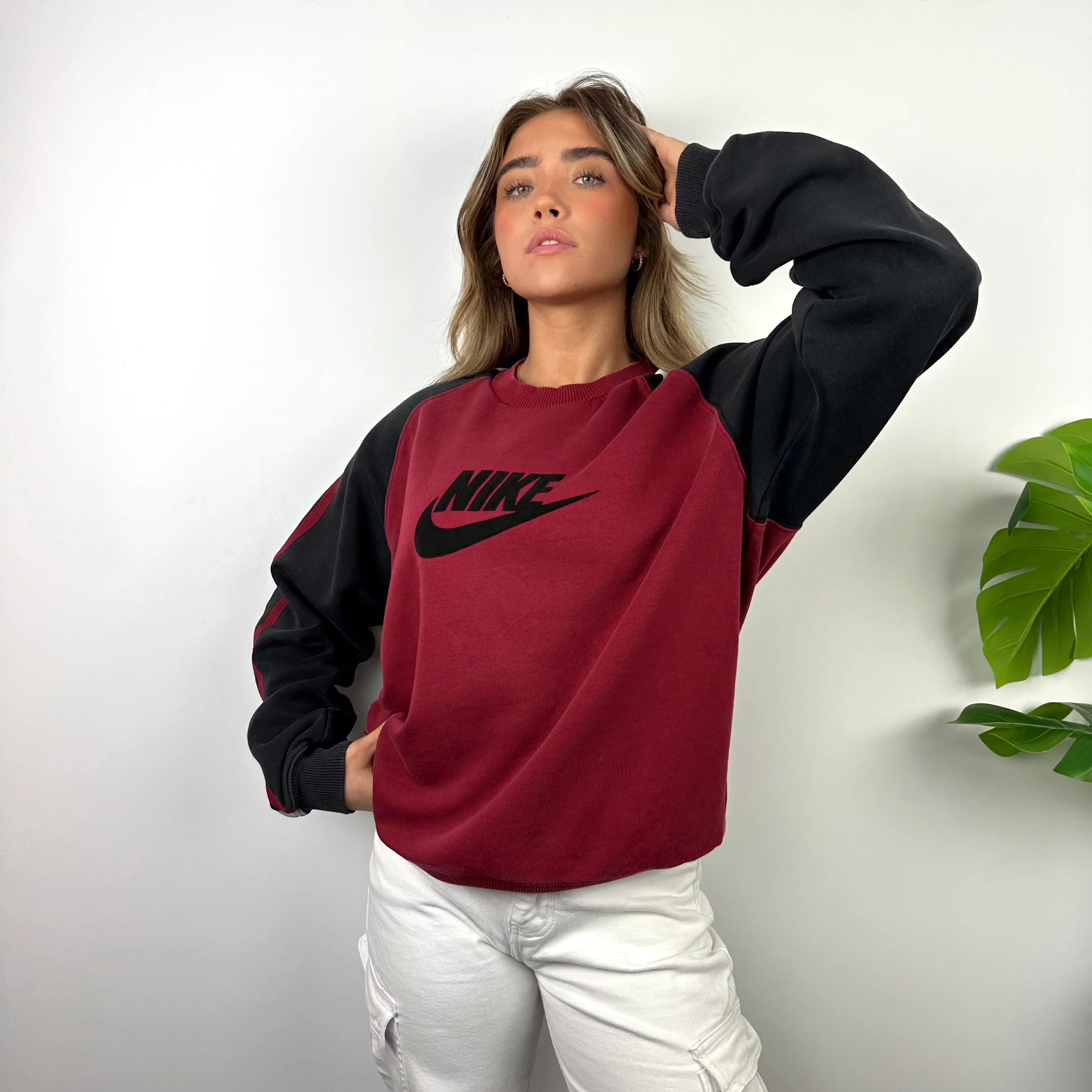 Nike Red Embroidered Spell Out Sweatshirt (M) - Image 6