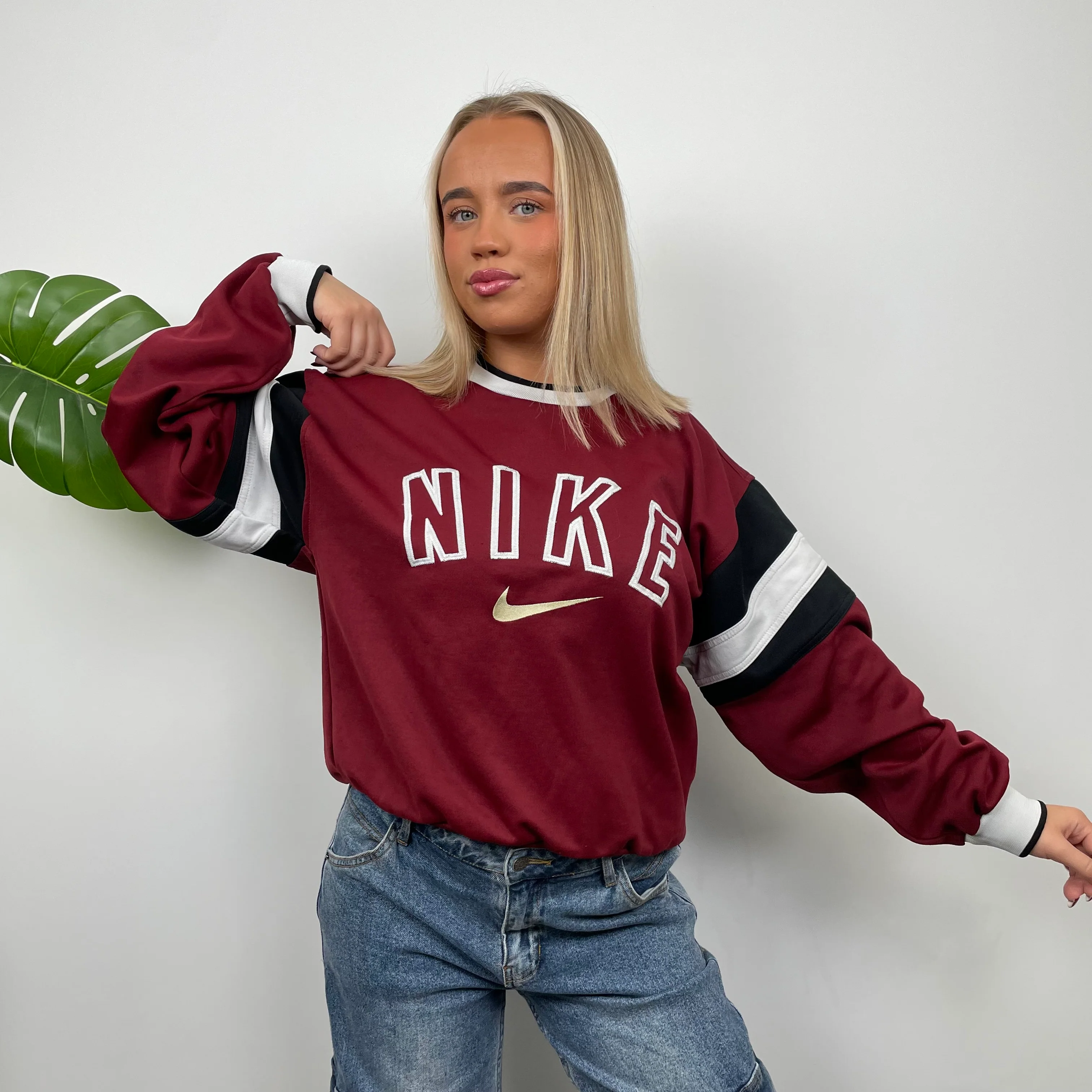 Nike Red Embroidered Spell Out Sweatshirt (S) - Image 4