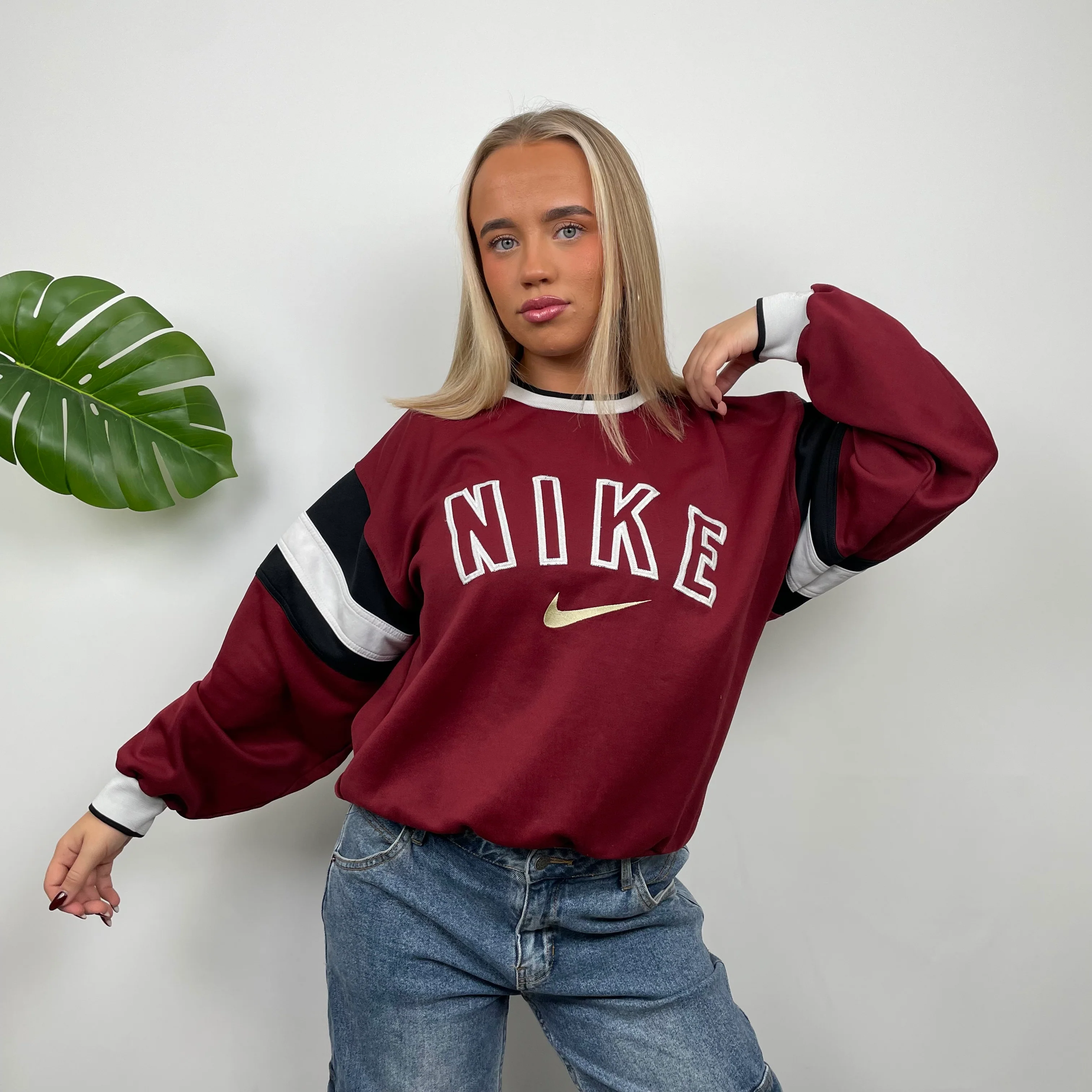 Nike Red Embroidered Spell Out Sweatshirt (S) - Image 6
