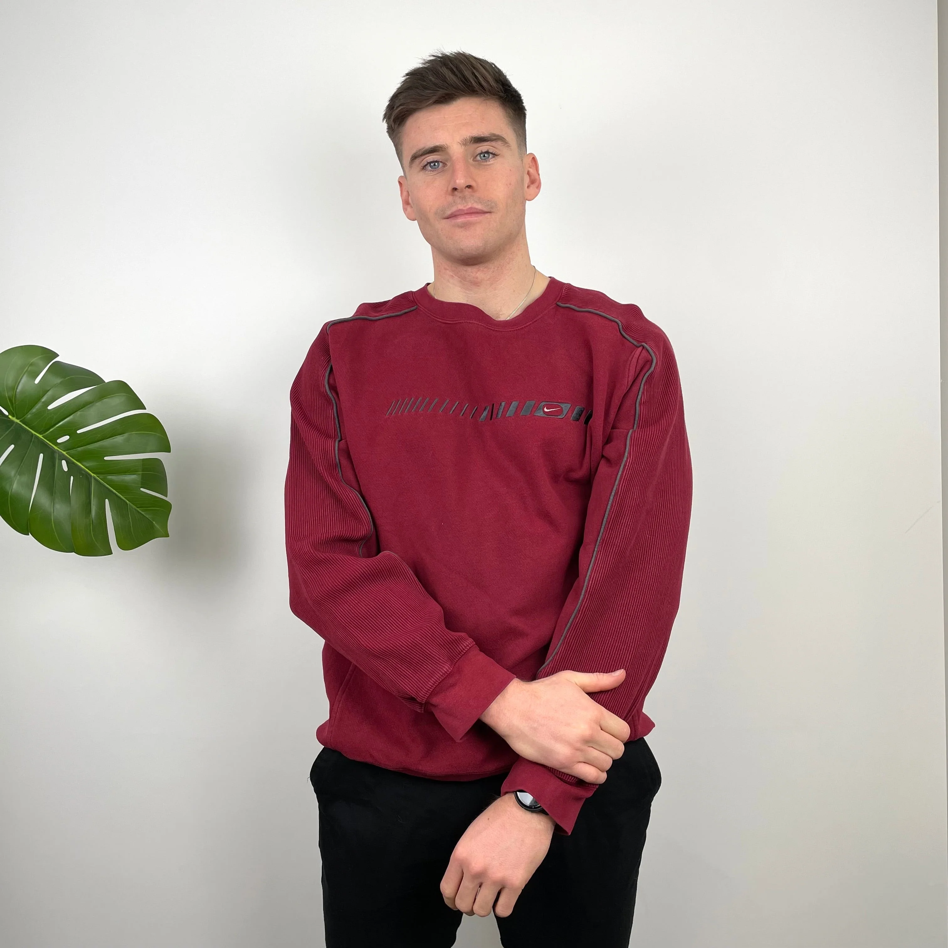 Nike Red Embroidered Spell Out Sweatshirt (L) - Image 3