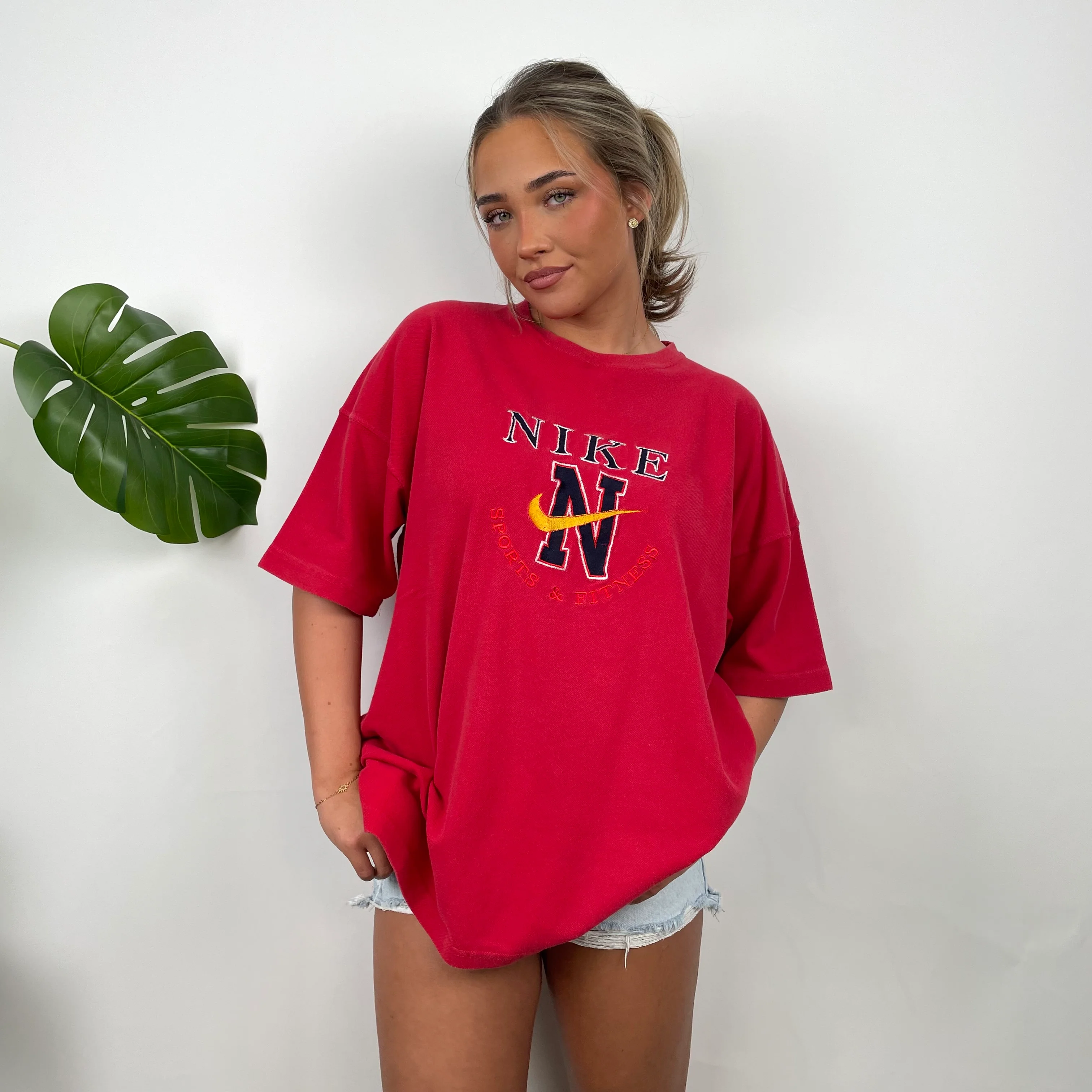 Nike Red Embroidered Spell Out T Shirt (M) - Image 4