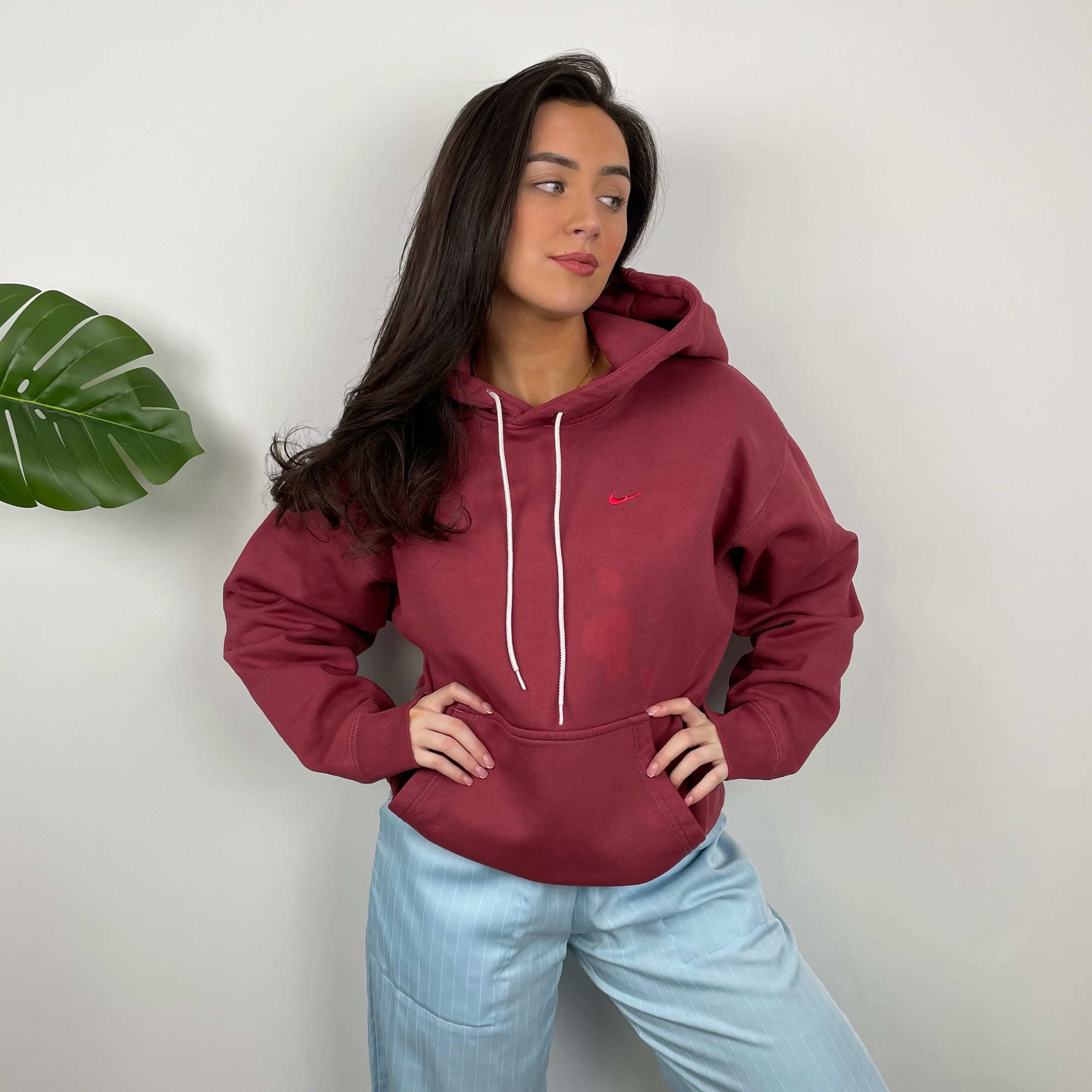Nike Red Embroidered Swoosh Hoodie (M) - Image 4