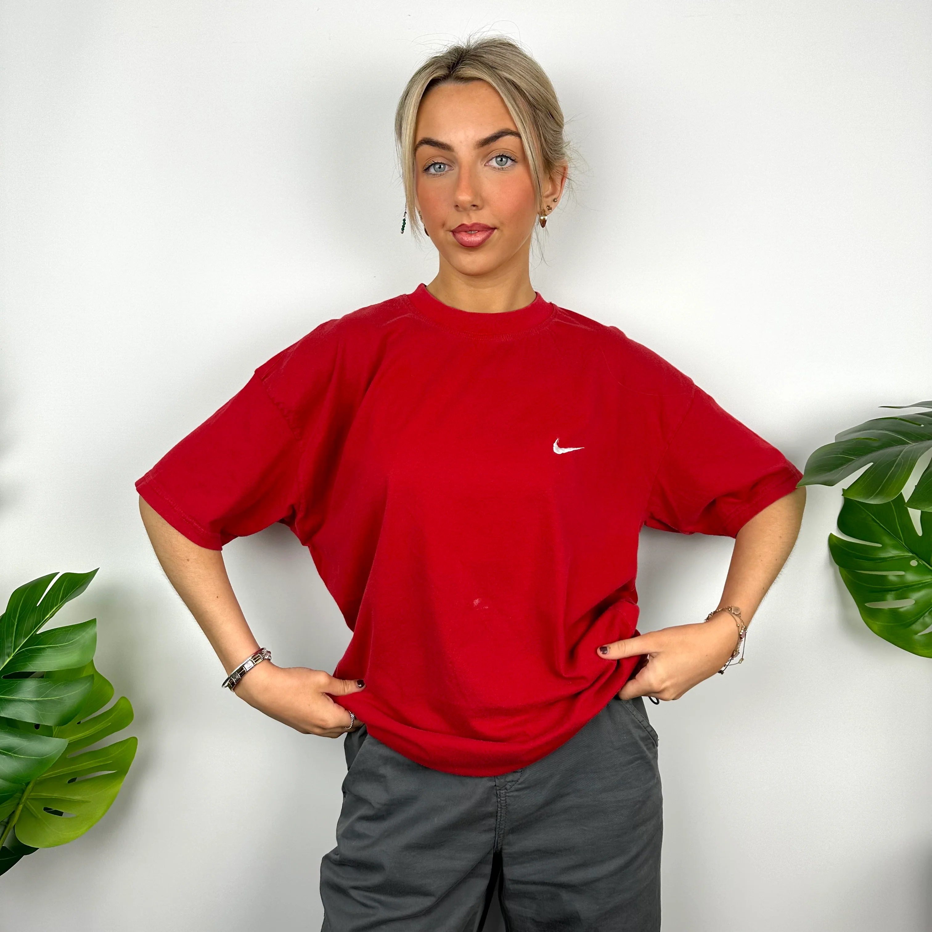 Nike Red Embroidered Swoosh T Shirt (M) - Image 3